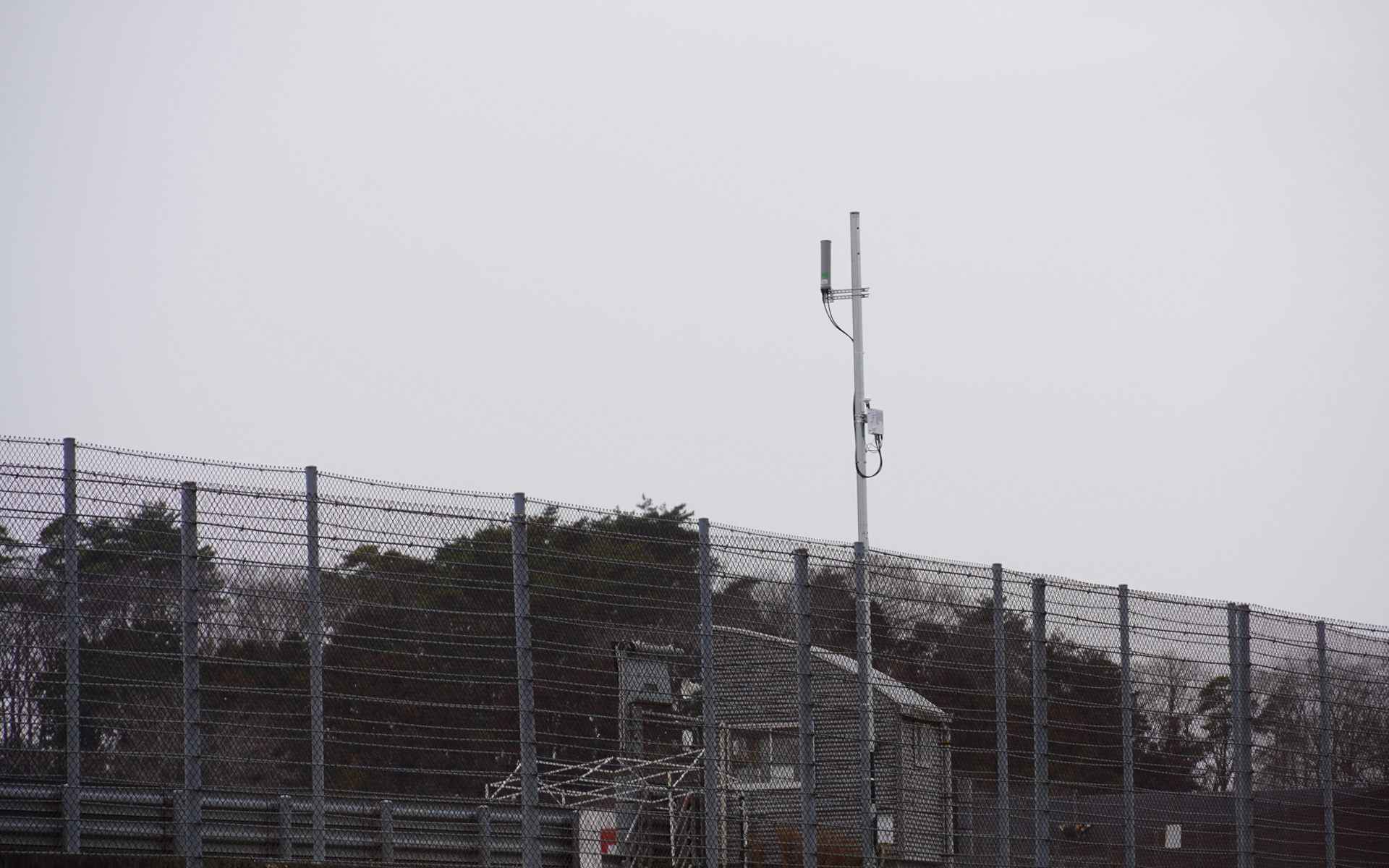 マーシャルがいるポストに基地局を設置