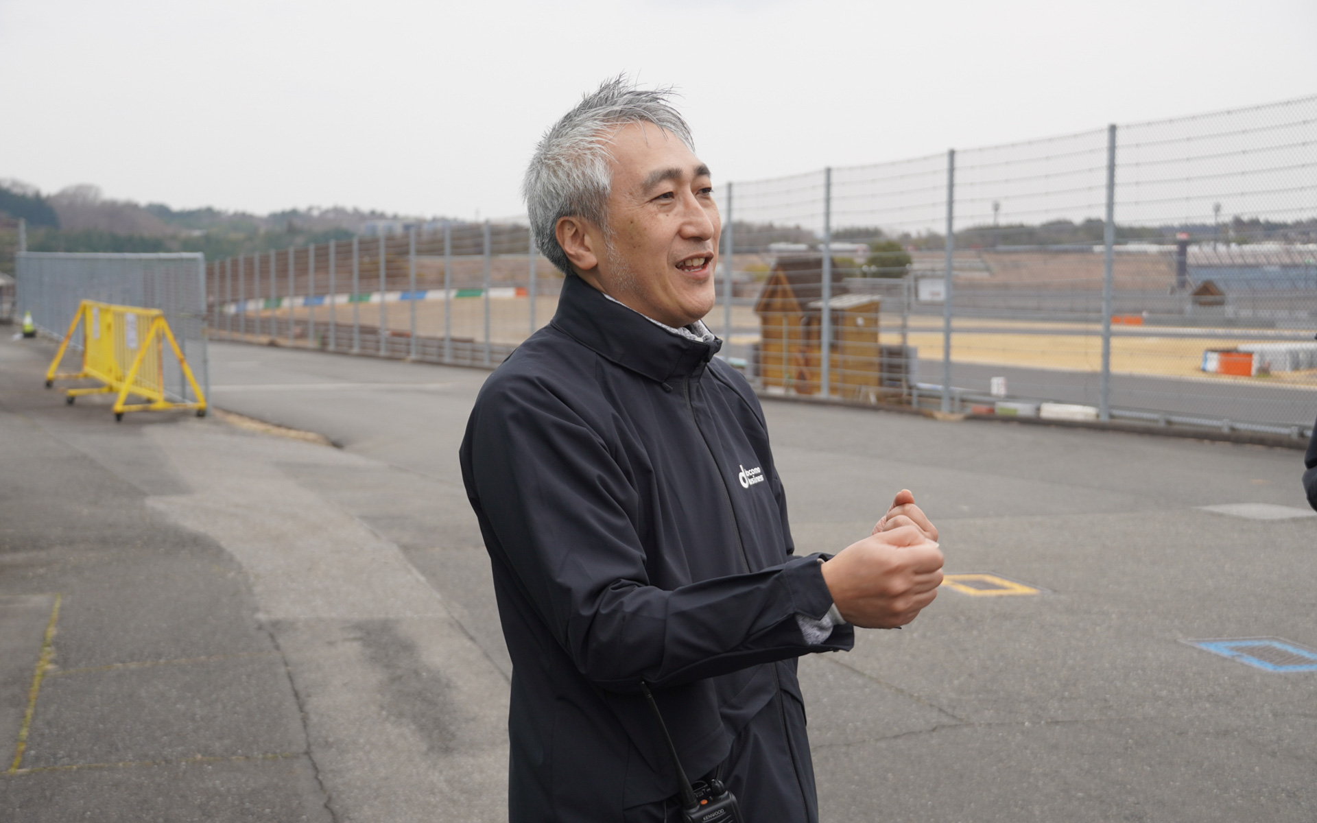 アンテナ設置など実験の詳細について説明するNTTコミュニケーションズ株式会社 イノベーションセンター テクノロジー部門 担当課長 里和勇人氏