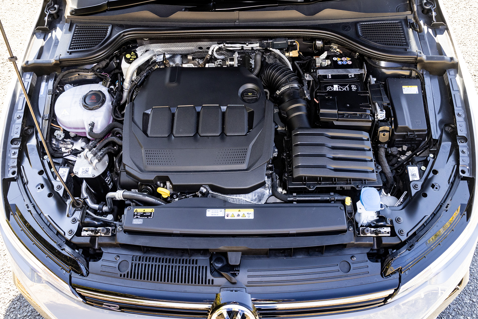 直列4気筒2.0リッターTDI（ディーゼルターボ）エンジンは、最高出力110kW（150PS）/3000-4200rpm、最大トルク360Nm/1600-2750rpmを発生。トランスミッションは7速DSG（Direct Shift Gearbox）が組み合わせられる。燃費はWLTCモード値で20.8km/L。燃料タンク容量は51L