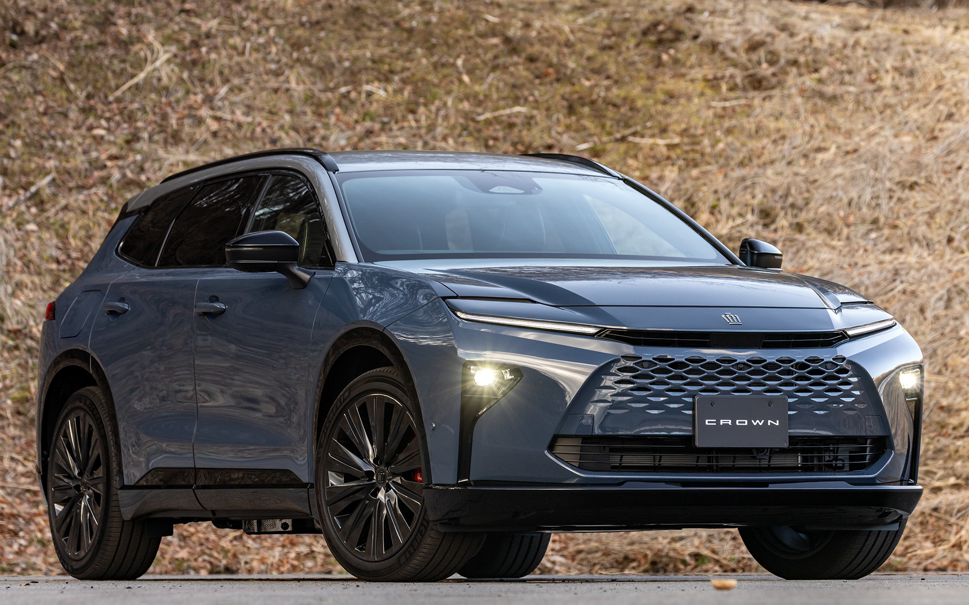 新型「クラウン エステート」のPHEVモデル「ESTATE RS」