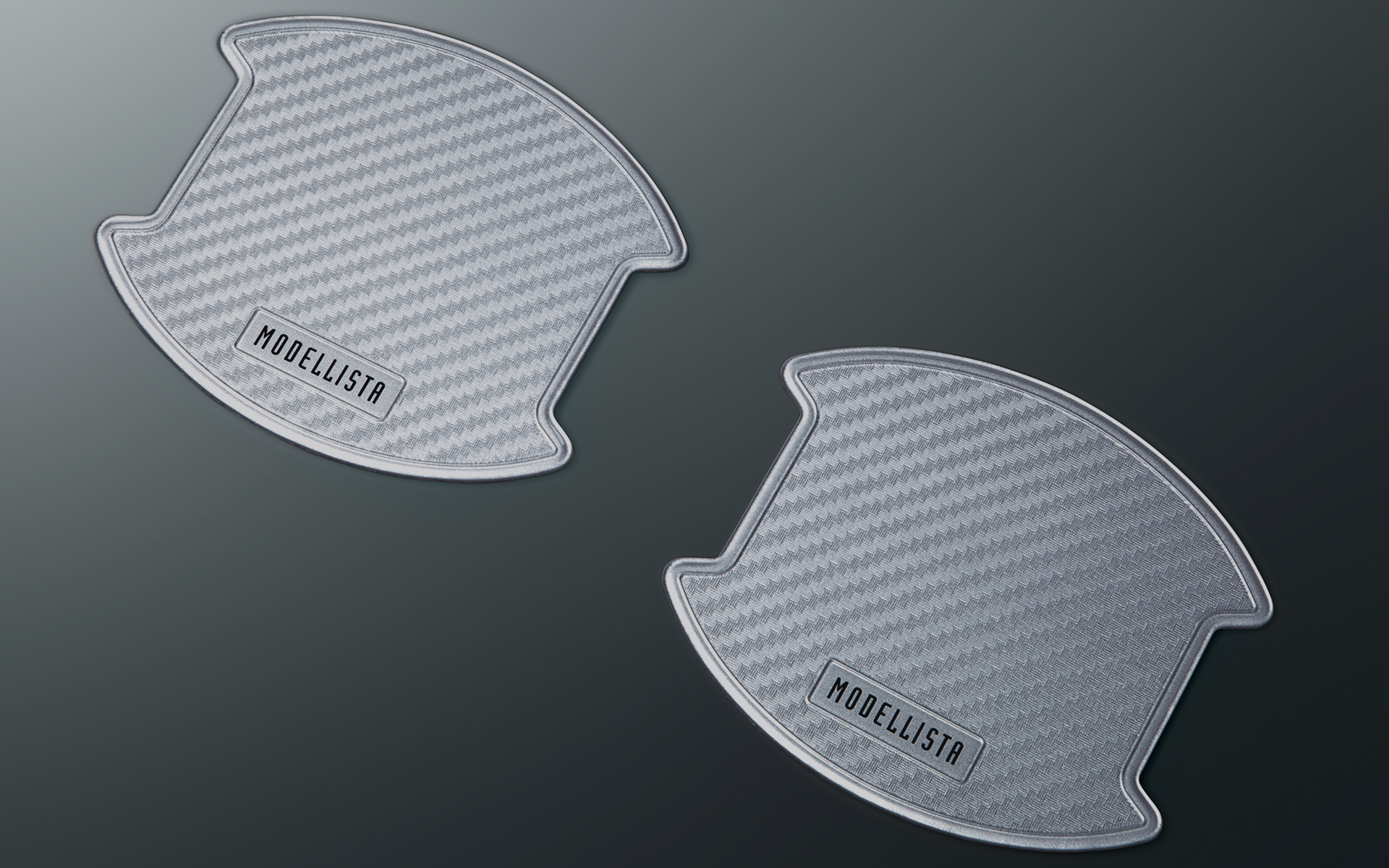 ドアハンドルプロテクター（シルバー）。3300円/2枚、6600円/台