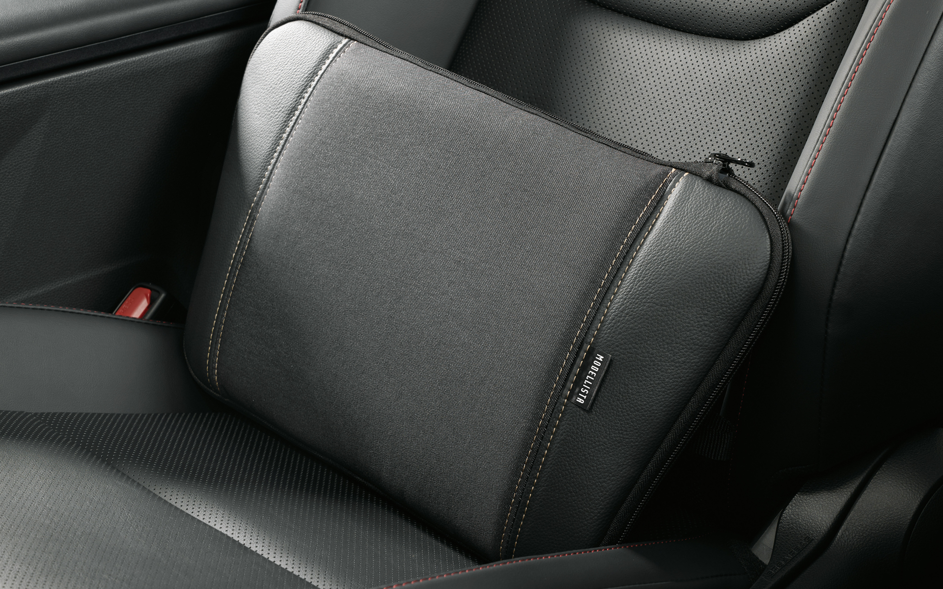 スマートクッショントート（9900円）