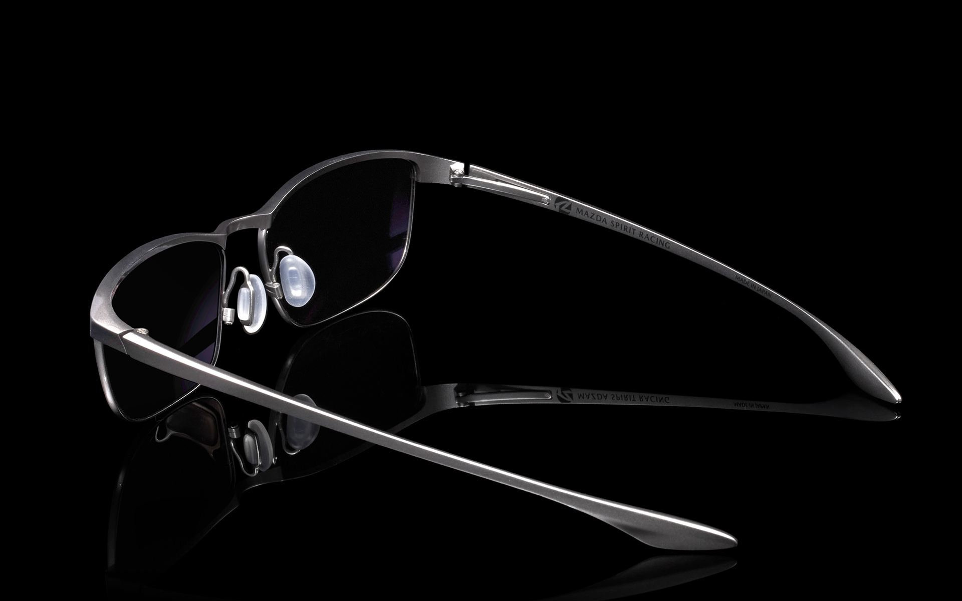 MAZDA SPIRIT RACINGドライビングサングラス