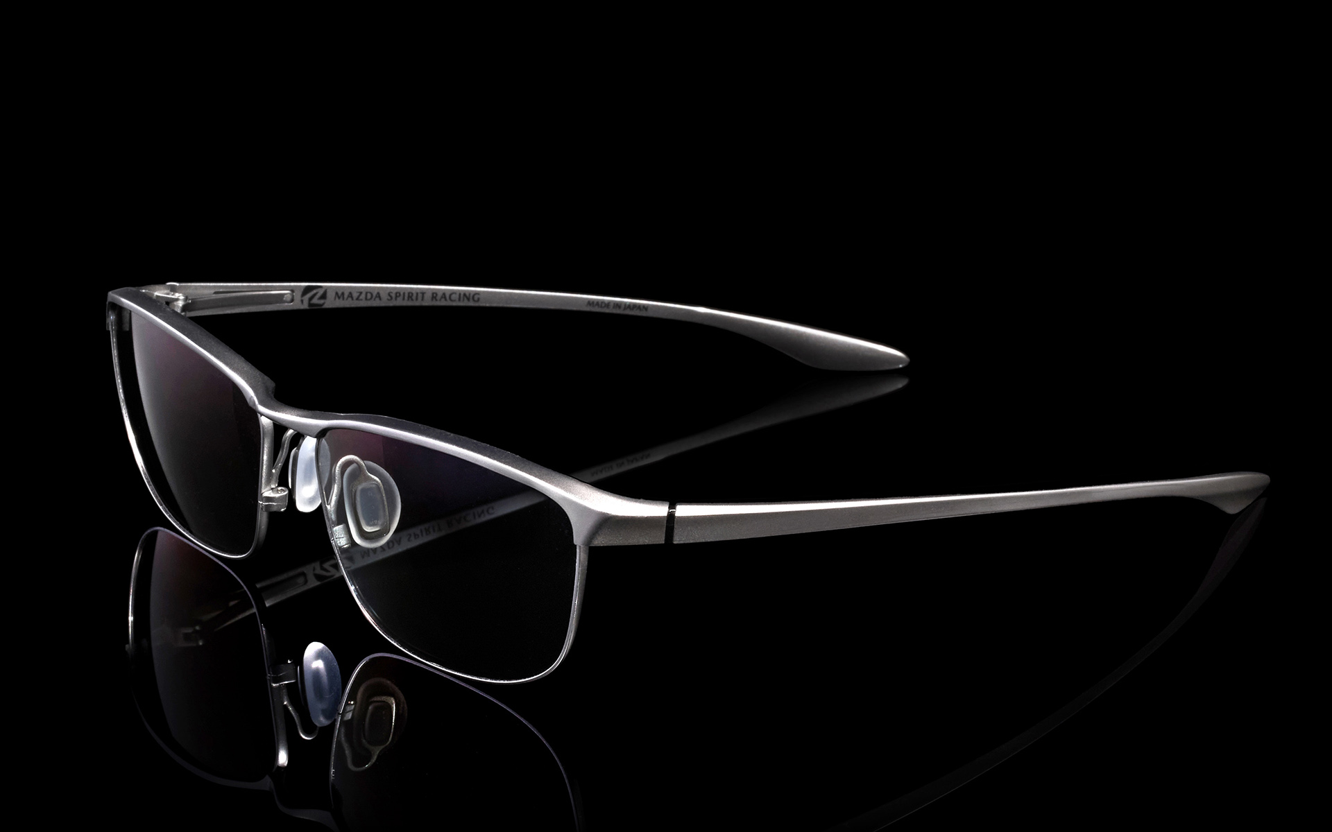 MAZDA SPIRIT RACINGドライビングサングラス