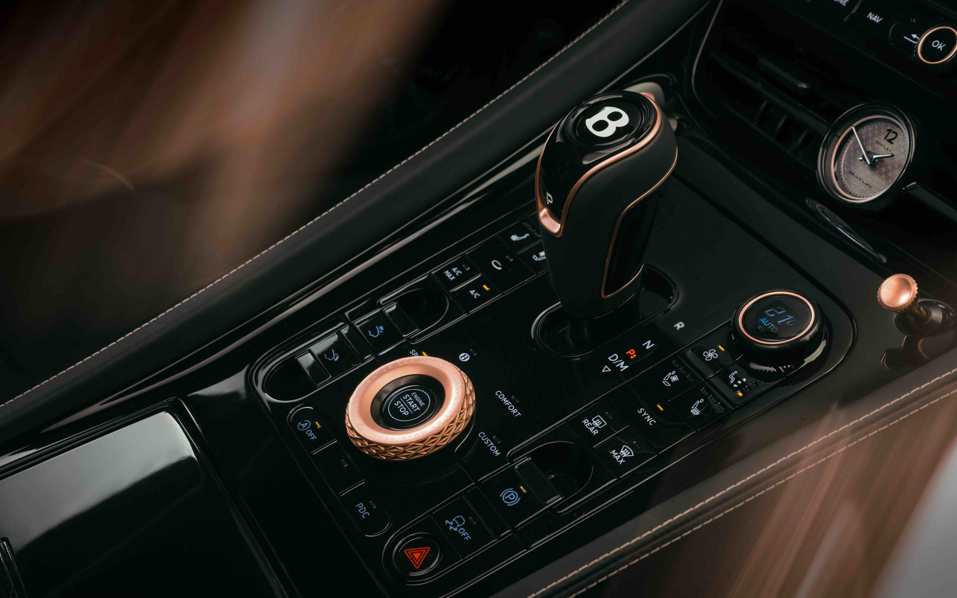 スタートボタンのリングは金属3Dプリンターで制作したもの