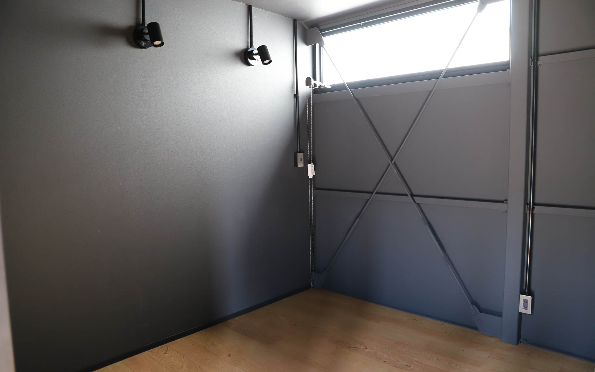 一番広い部屋のみ、寝室も設けられている