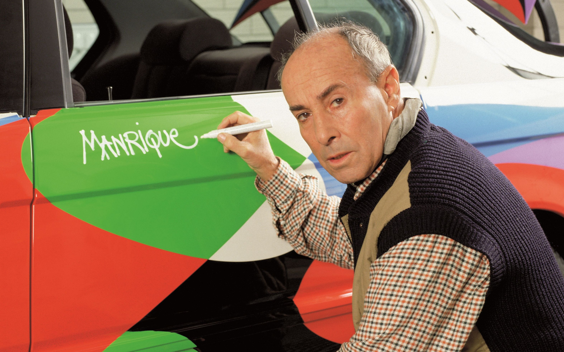 50年間で20台のアートカーが制作された