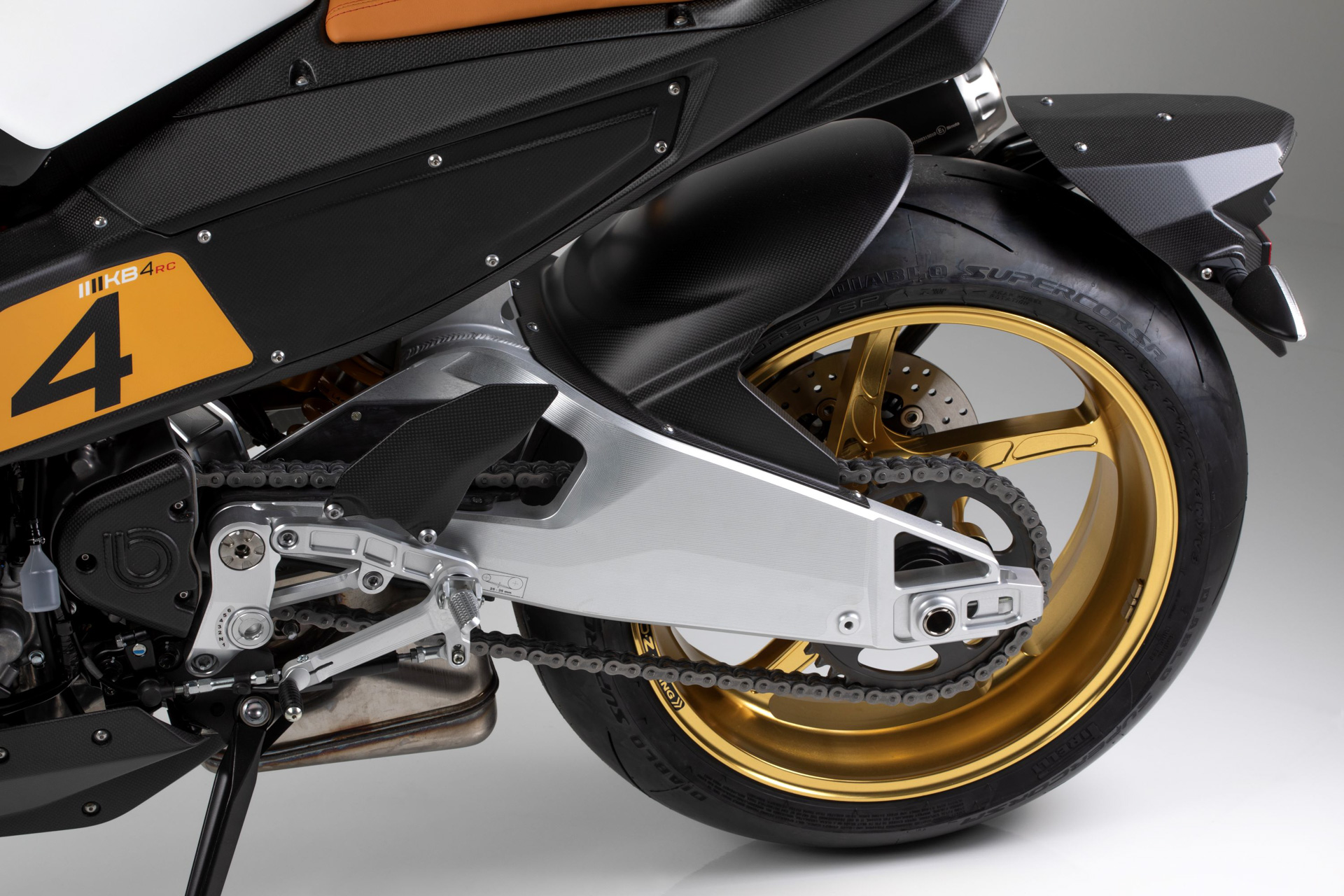 新型モデル「KB4RC」