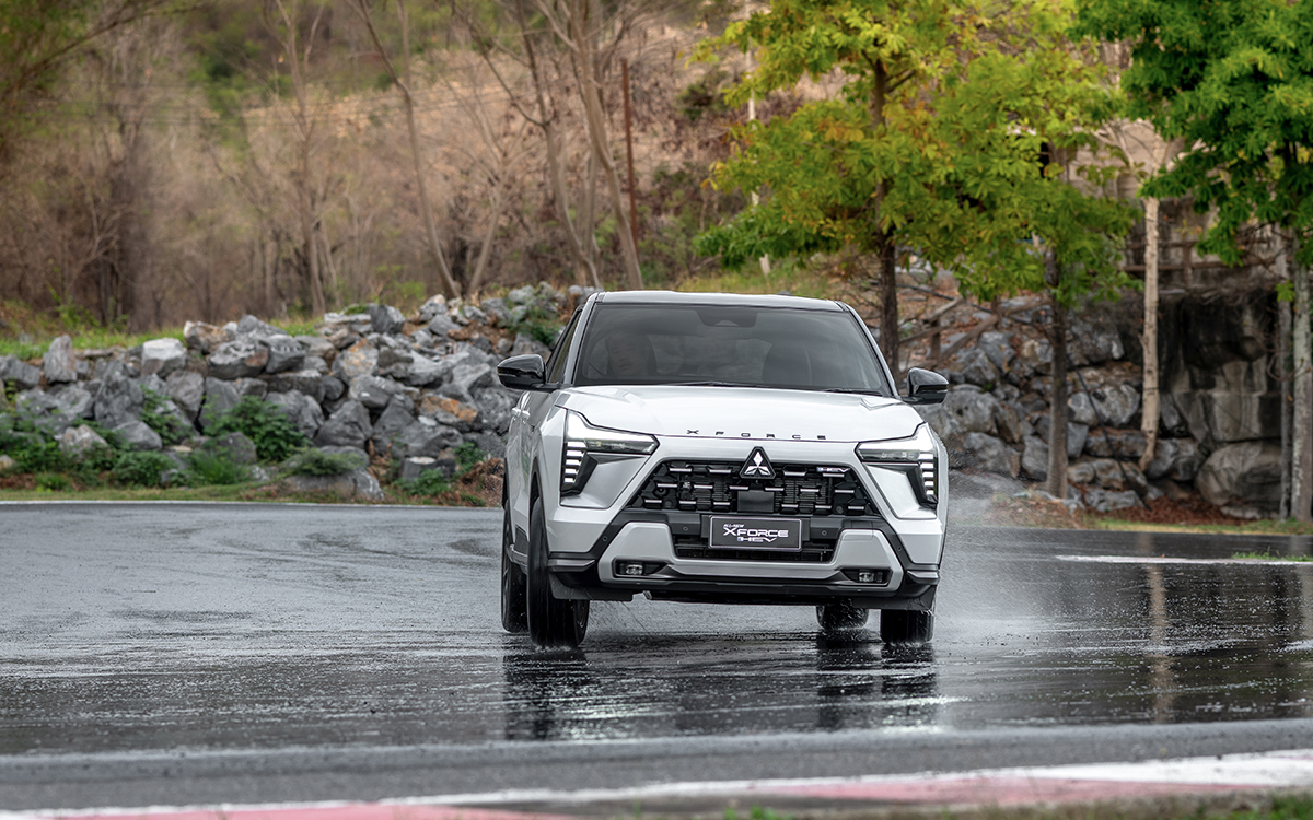 エクスフォース HEVモデル