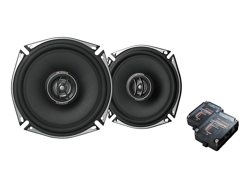 リニューアルされたJシリーズのカスタムフィットスピーカー「TS-J1710A」。クロスオーバーネットワークは別体式