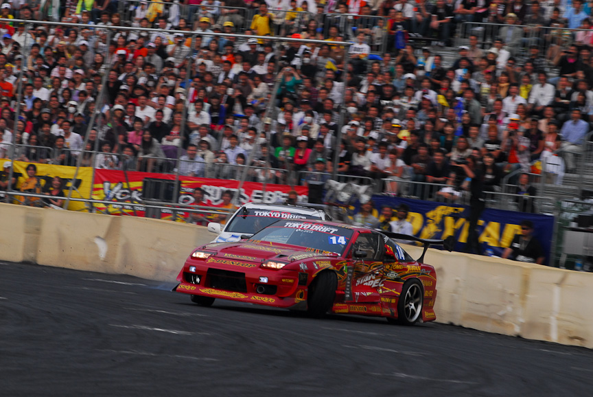 決勝1本目、これまでノーミスだった時田が真っすぐクラッシュパッドへ突入してしまう