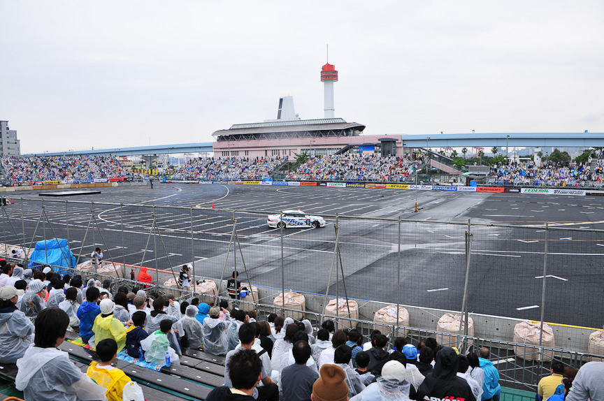 雨によりころころと変わる路面状況にクラッシュが続発した2日目