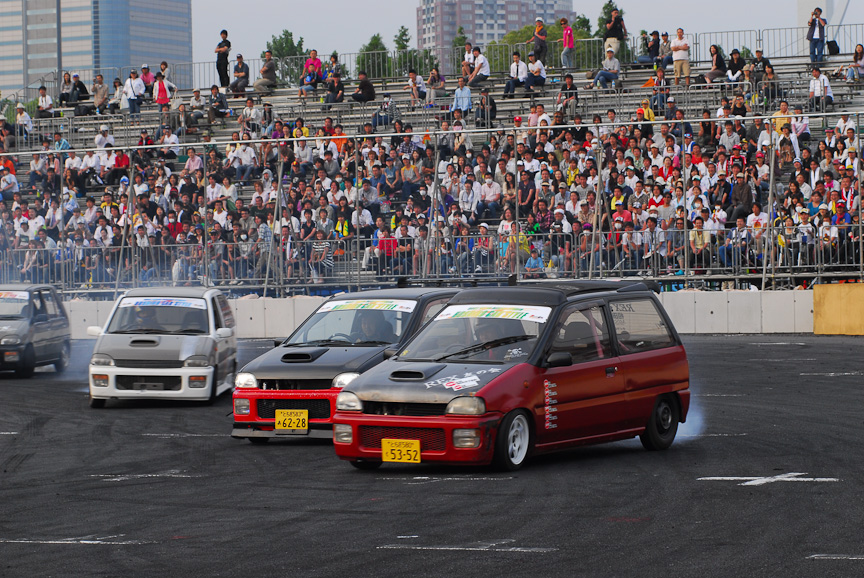 「REX友の会」による4連ドリフト