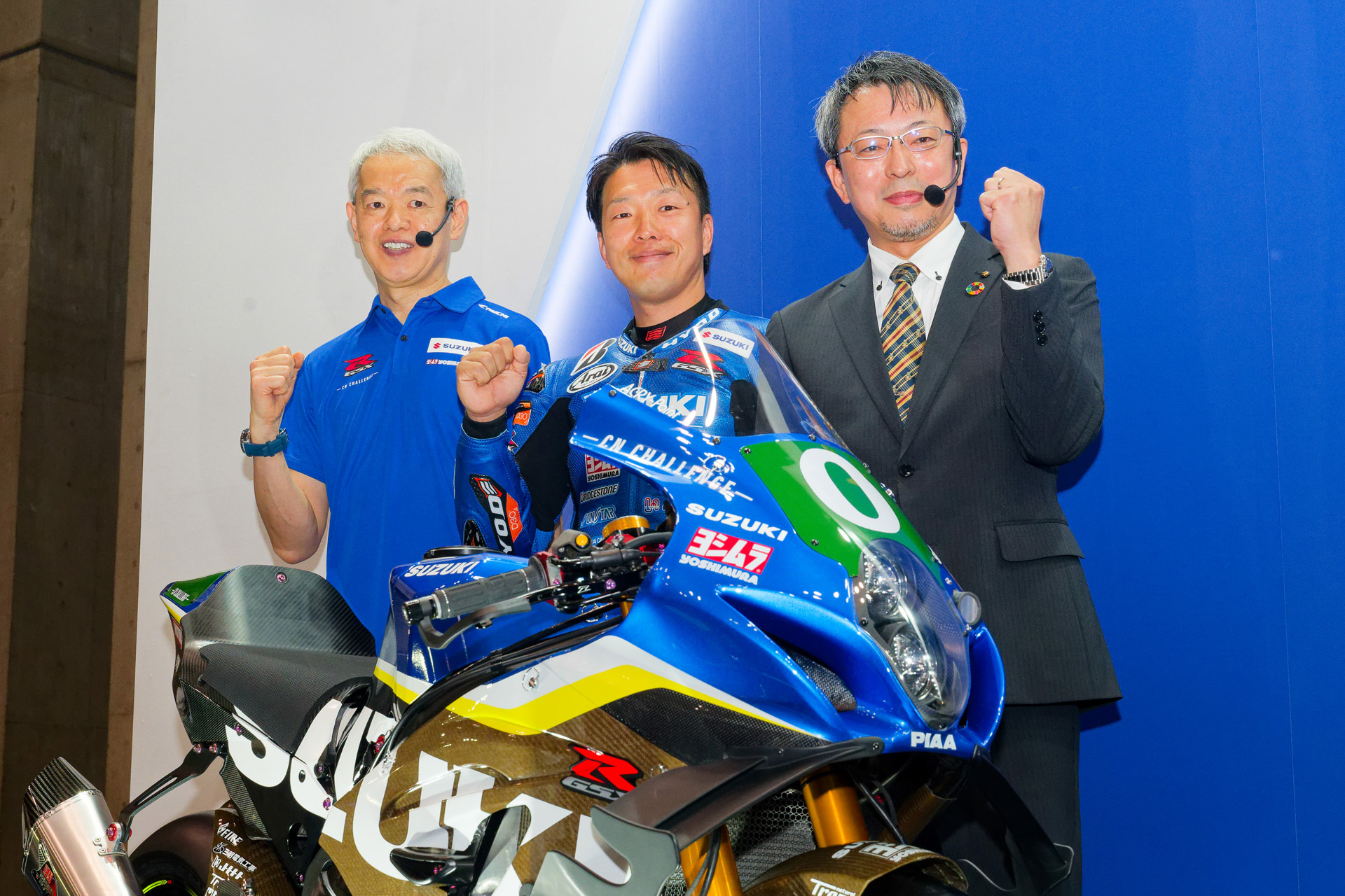 東京モーターサイクルショーで鈴鹿8耐の参戦体制を発表したスズキ