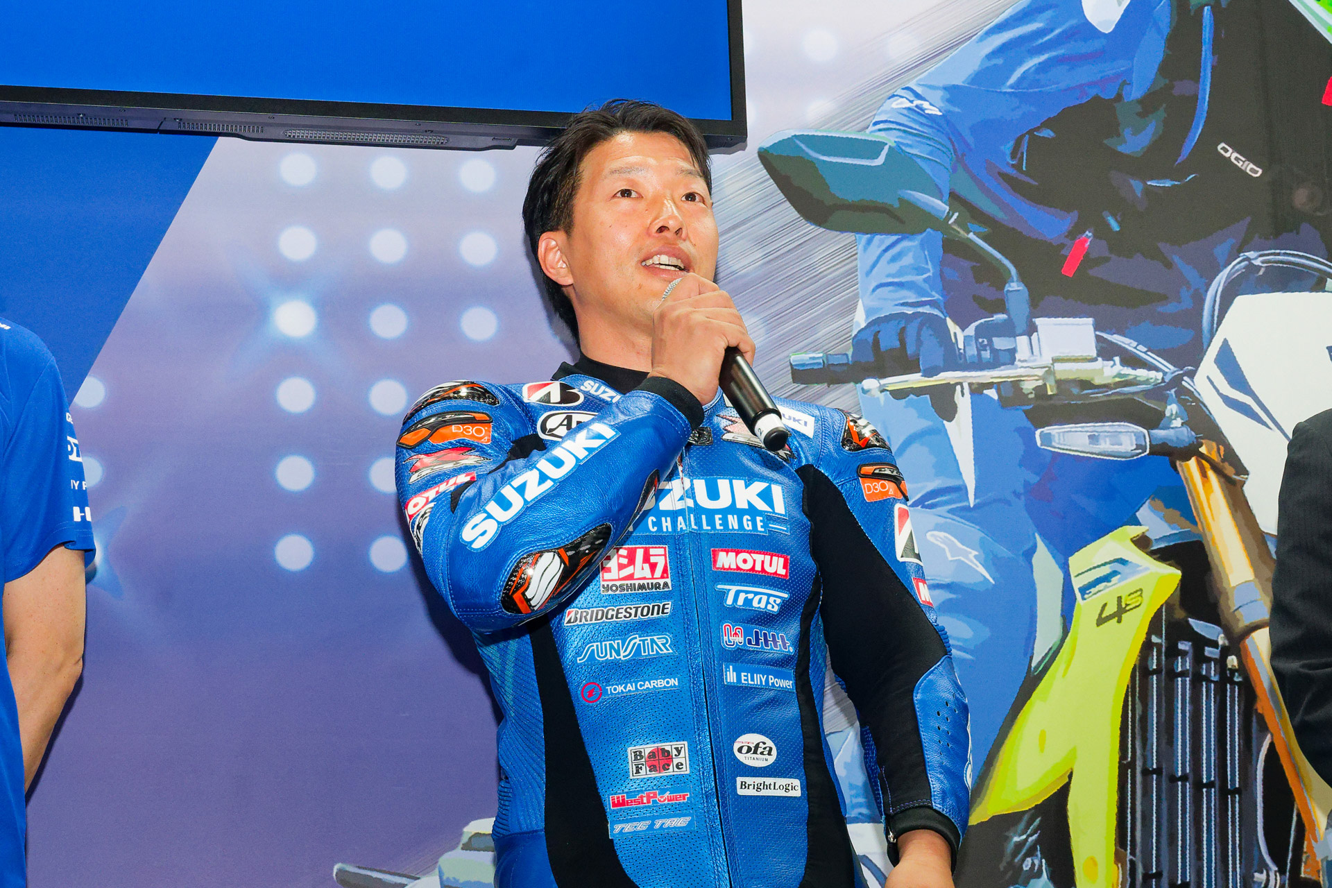 参戦に向けて抱負を語った津田選手