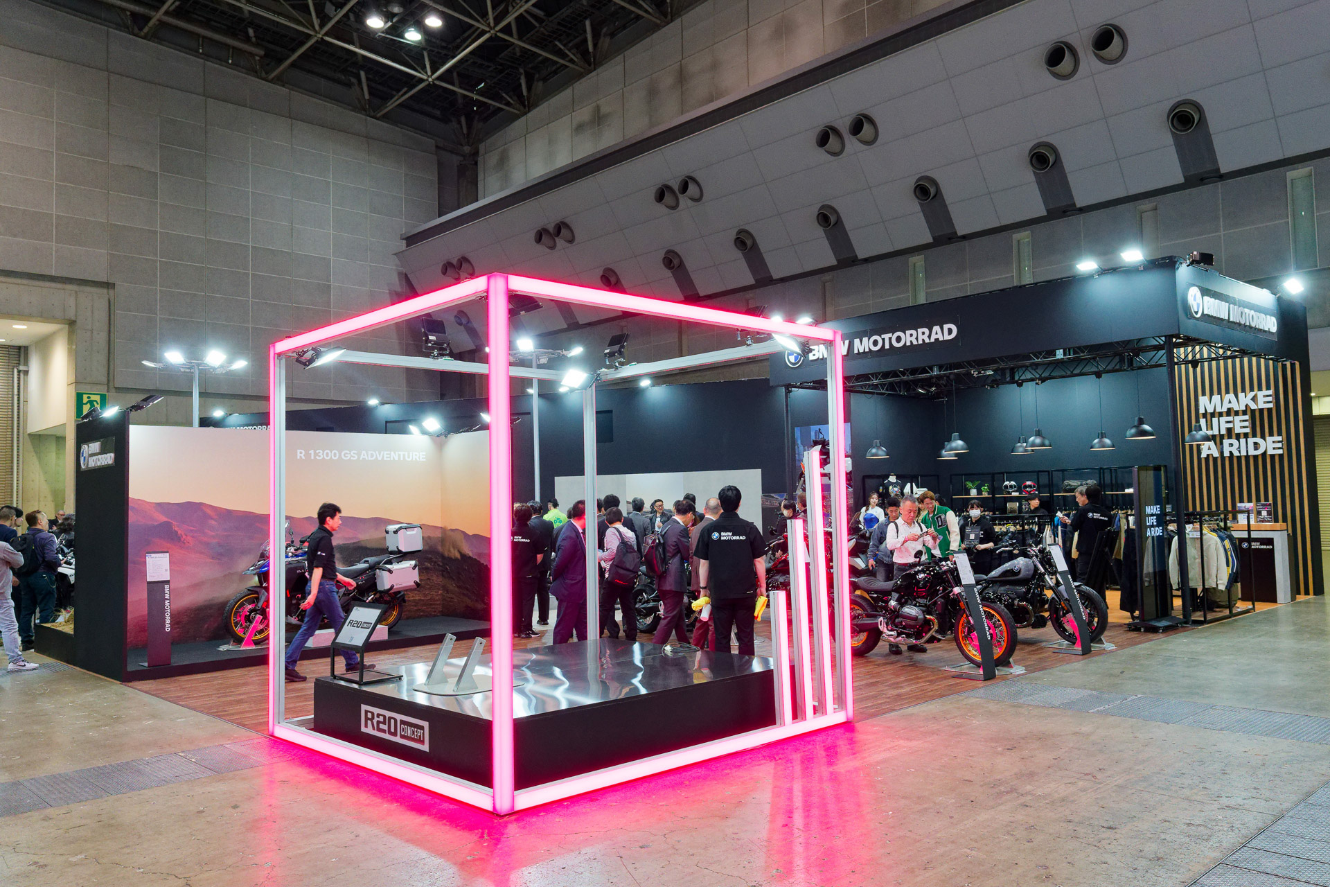 BMW Motorradのブース