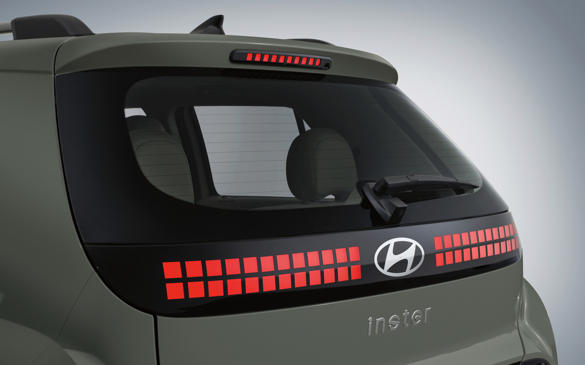 新型EV「インスター」