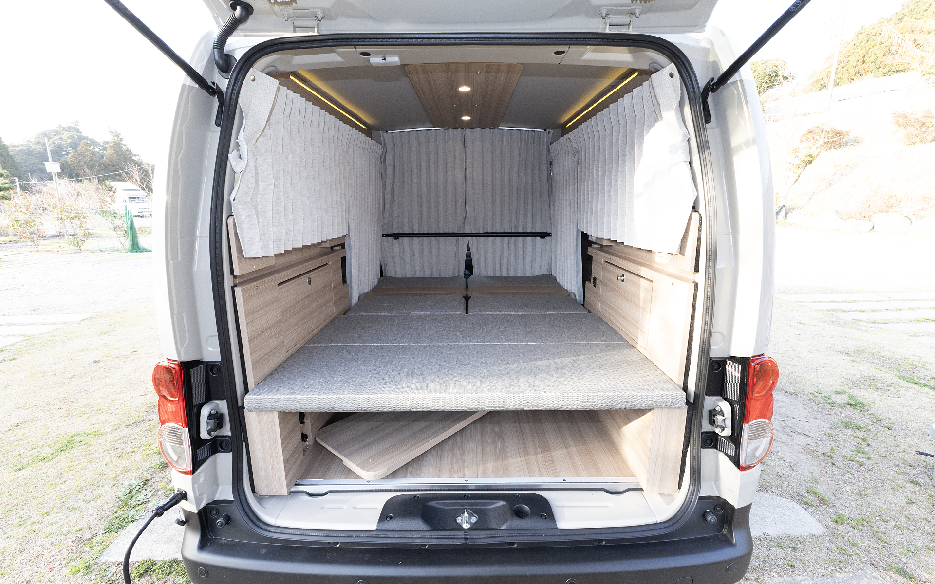 ベッドモードの状態。テーブルは外してある