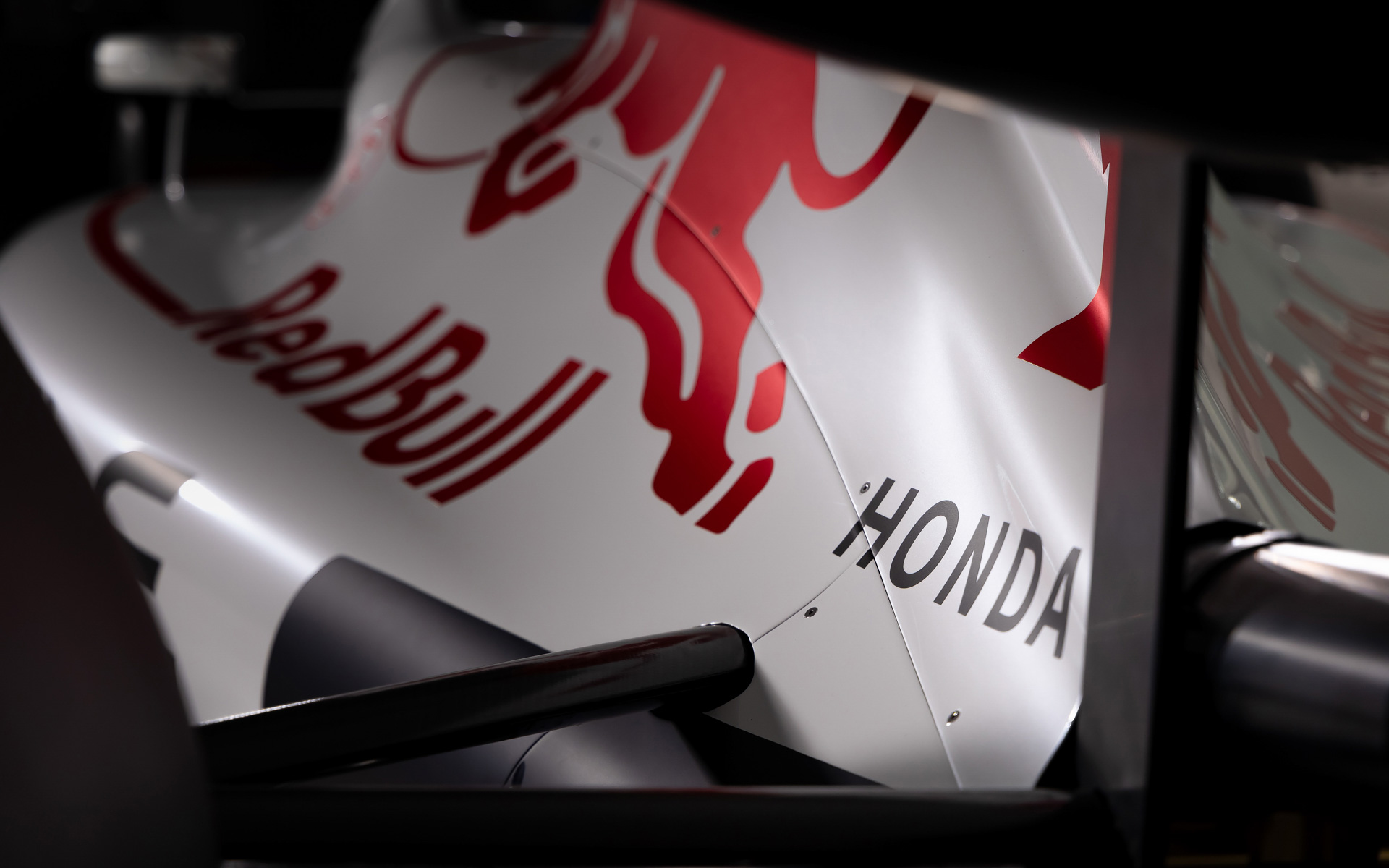 スペシャルカラーリングを施したRB21