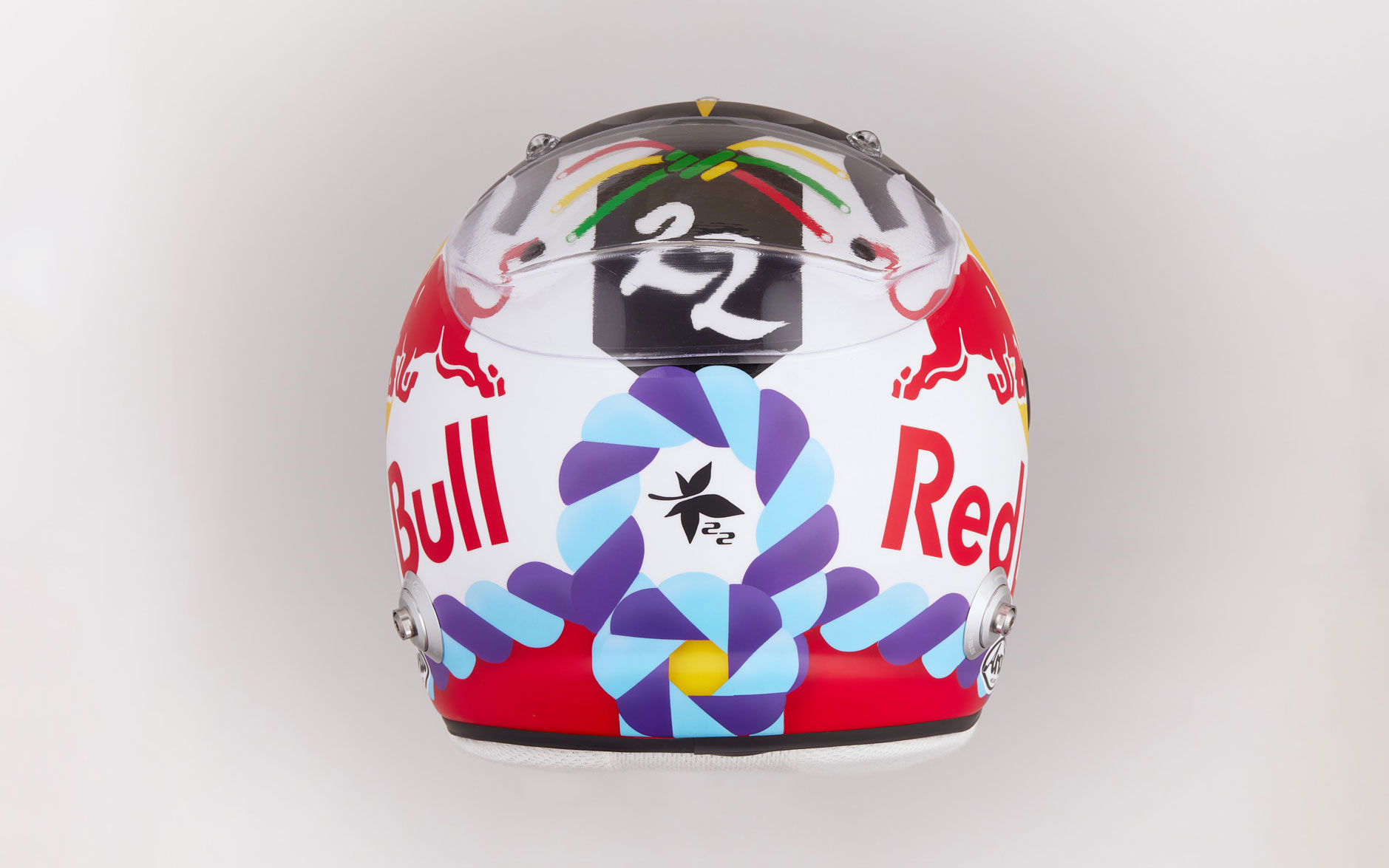 角田裕毅選手のF1日本グランプリ特別デザインヘルメット