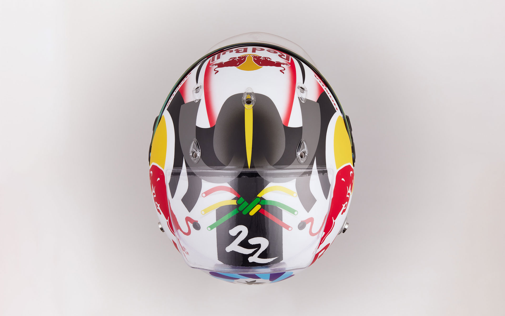 角田裕毅選手のF1日本グランプリ特別デザインヘルメット