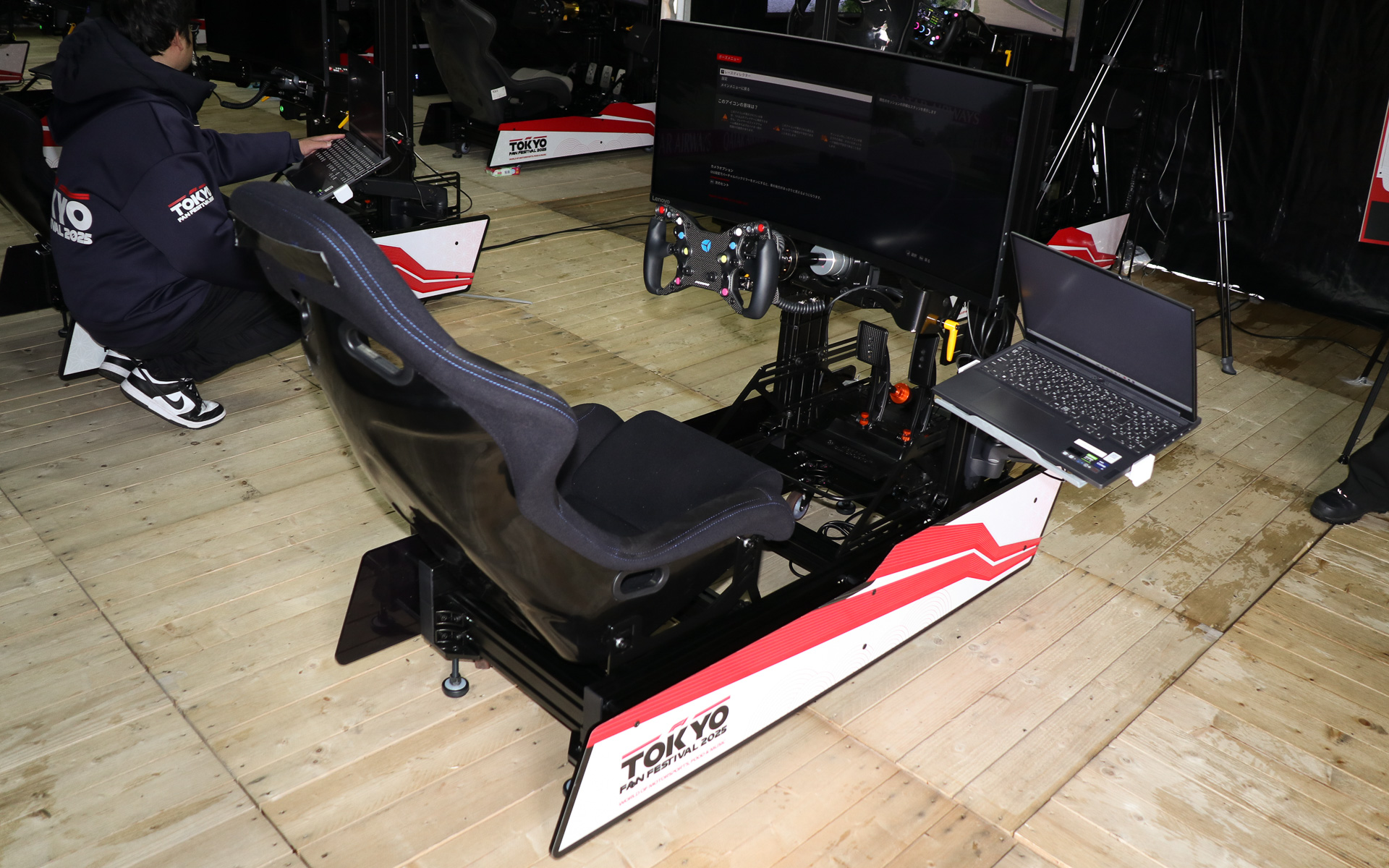 「EA Sports F1 24」とコックピットコントローラーでF1の世界を体験できる「F1 Simレーシング」