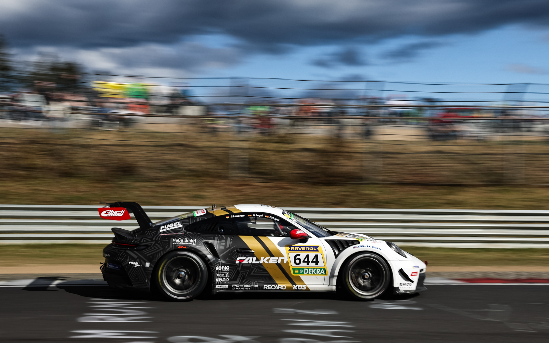 AT2クラス優勝の「Max Kruse racing」644号車