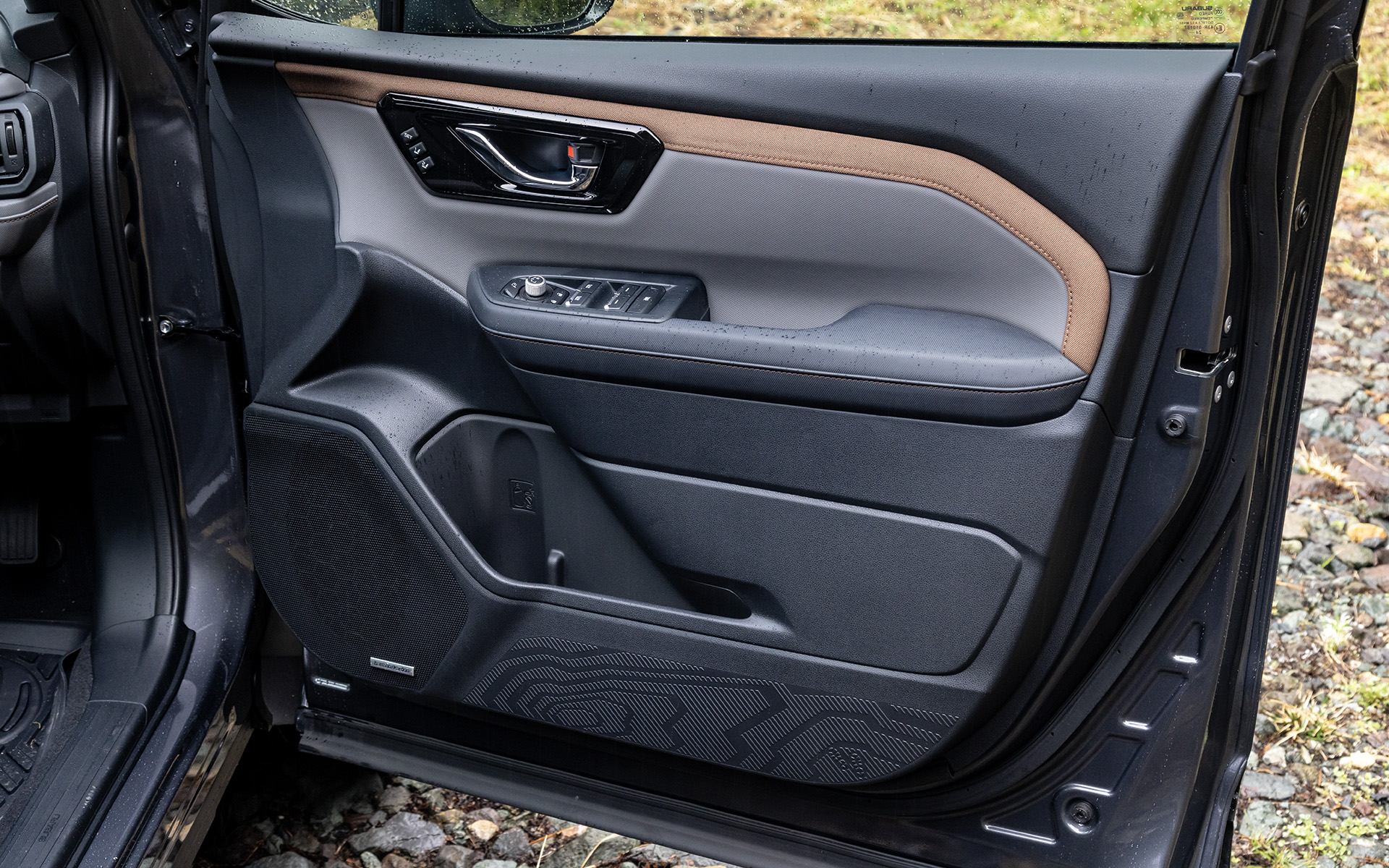 運転席ドアトリム