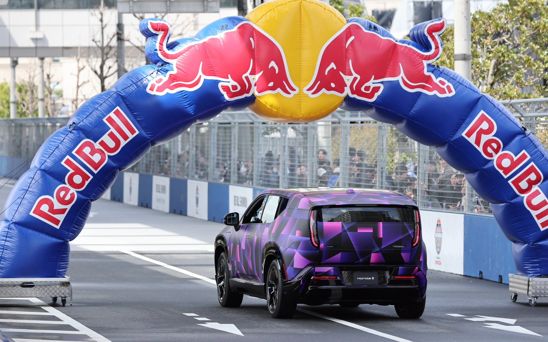 ホンダ 0（ゼロ）SUVプロトタイプはマックス・フェルスタッペン選手がドライブ