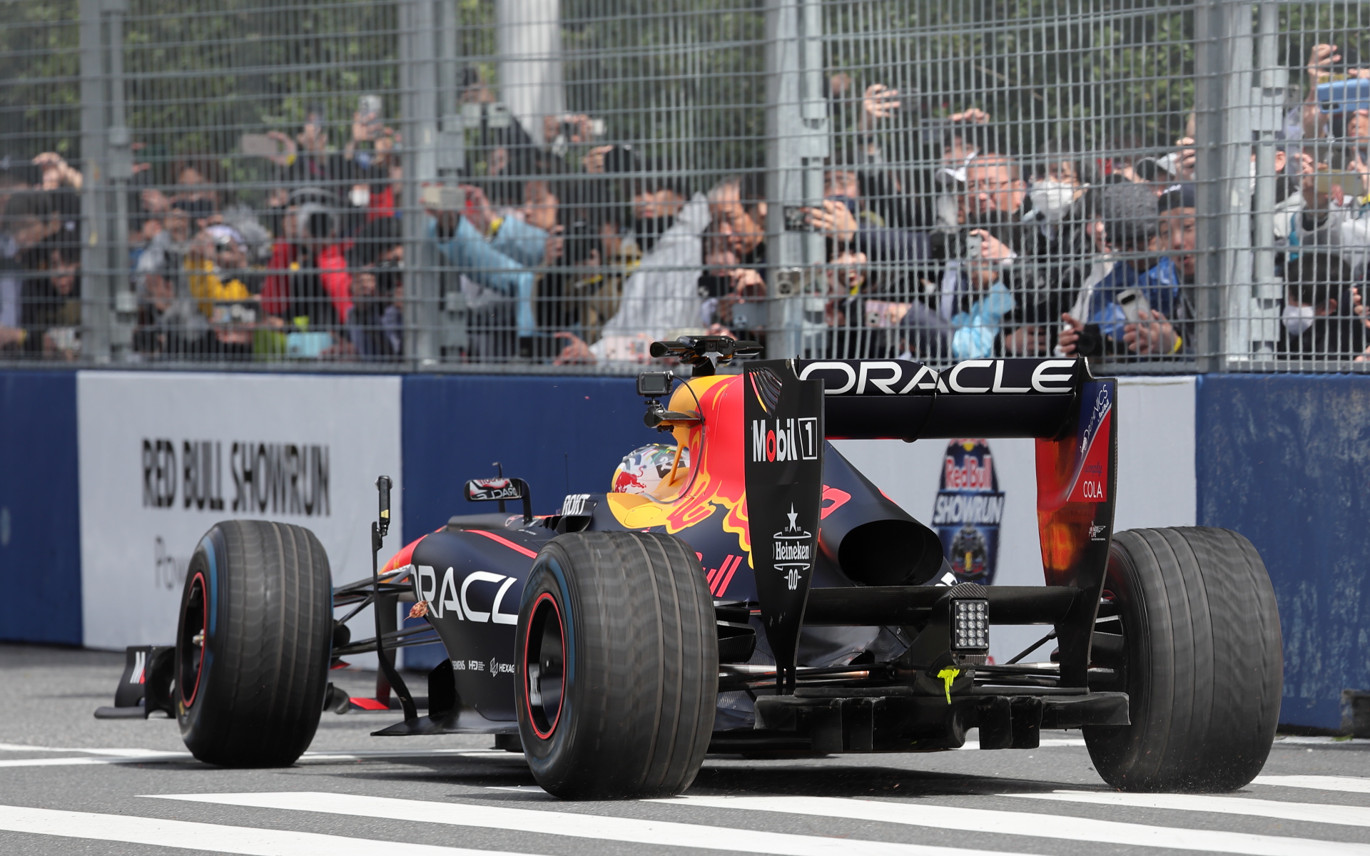 Red Bull Racing RB7（25カラーリング）
