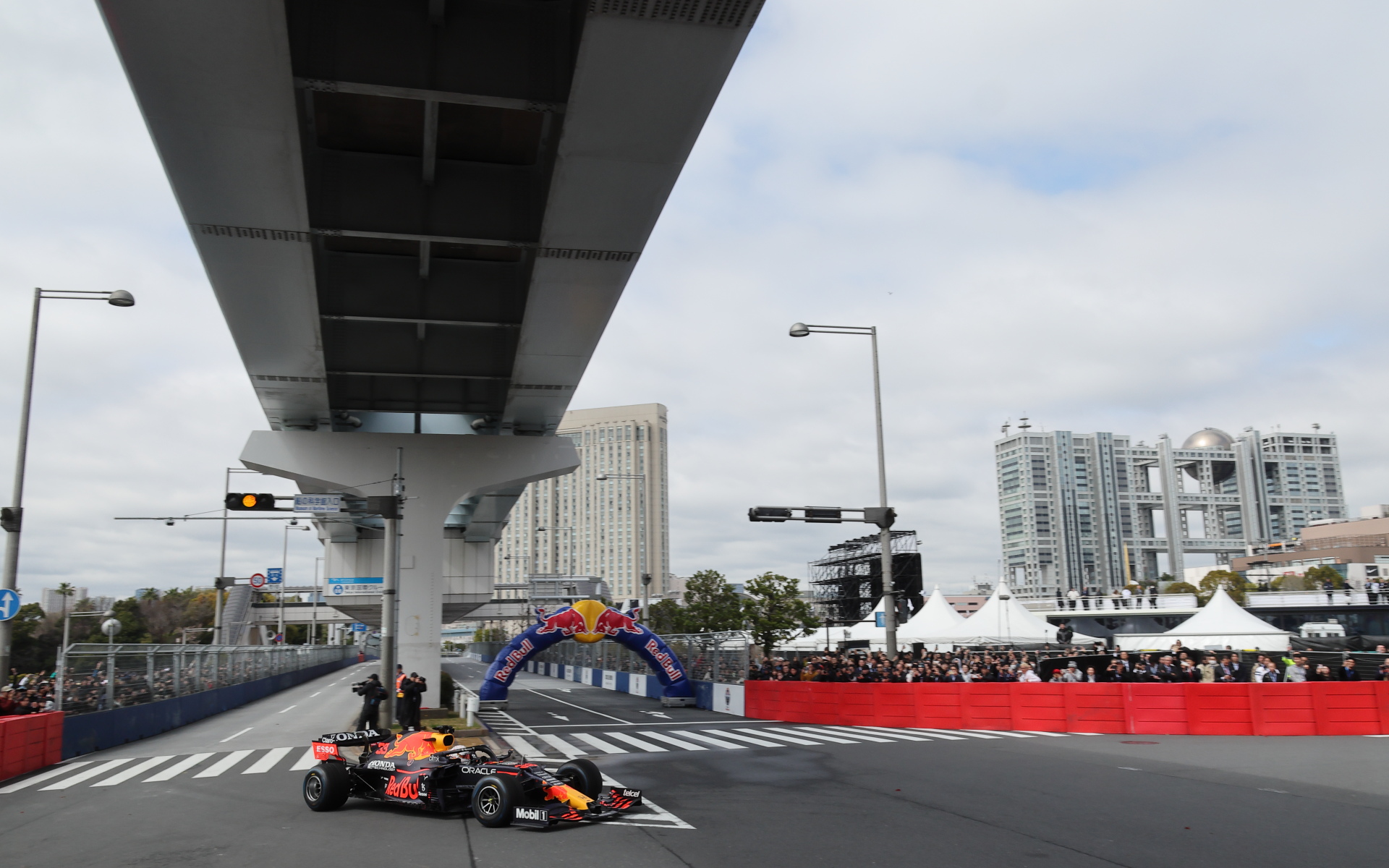 Red Bull Racing RB16B