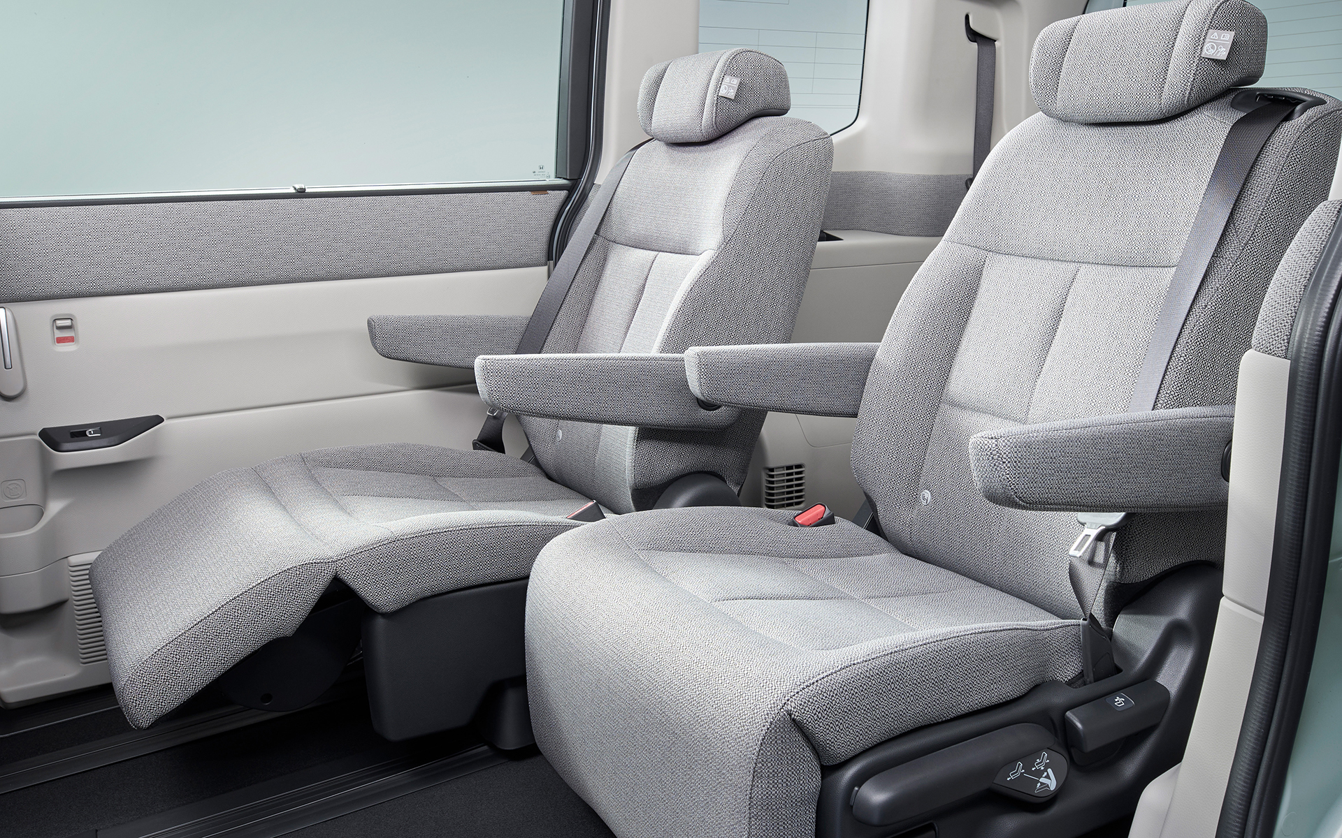 AIR EX 2列目オットマン