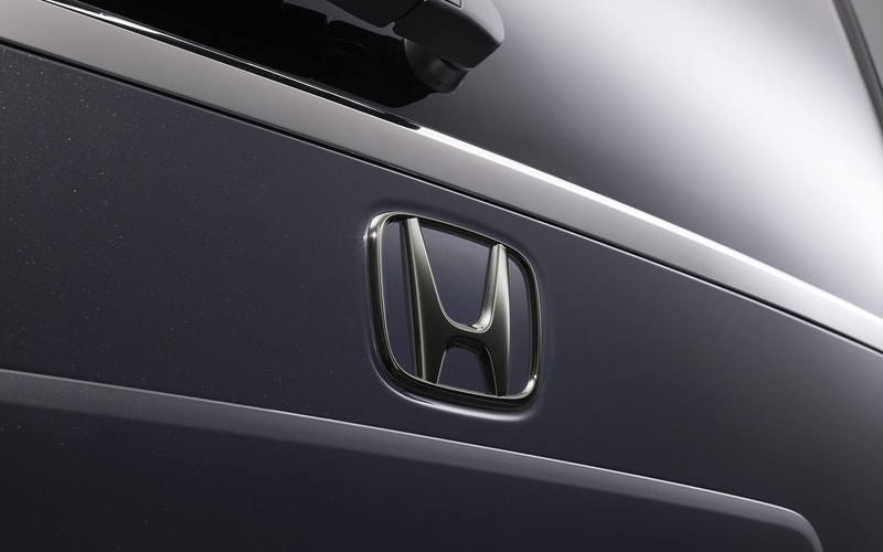 ヴェゼル純正　カスタムブラックエディション　ホンダ　ステップワゴン Honda「STEP WGN」用純正アクセサリーを先行公開 | Honda Access