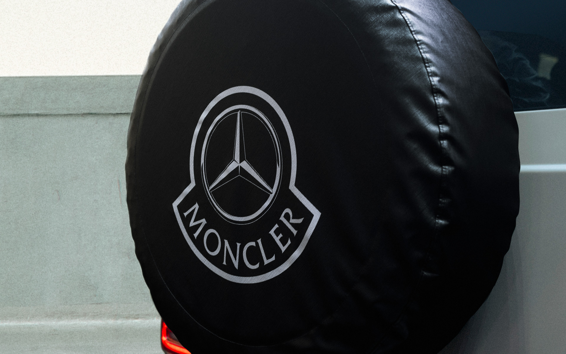 特別仕様車「Mercedes-Benz G-Class Past II Future」