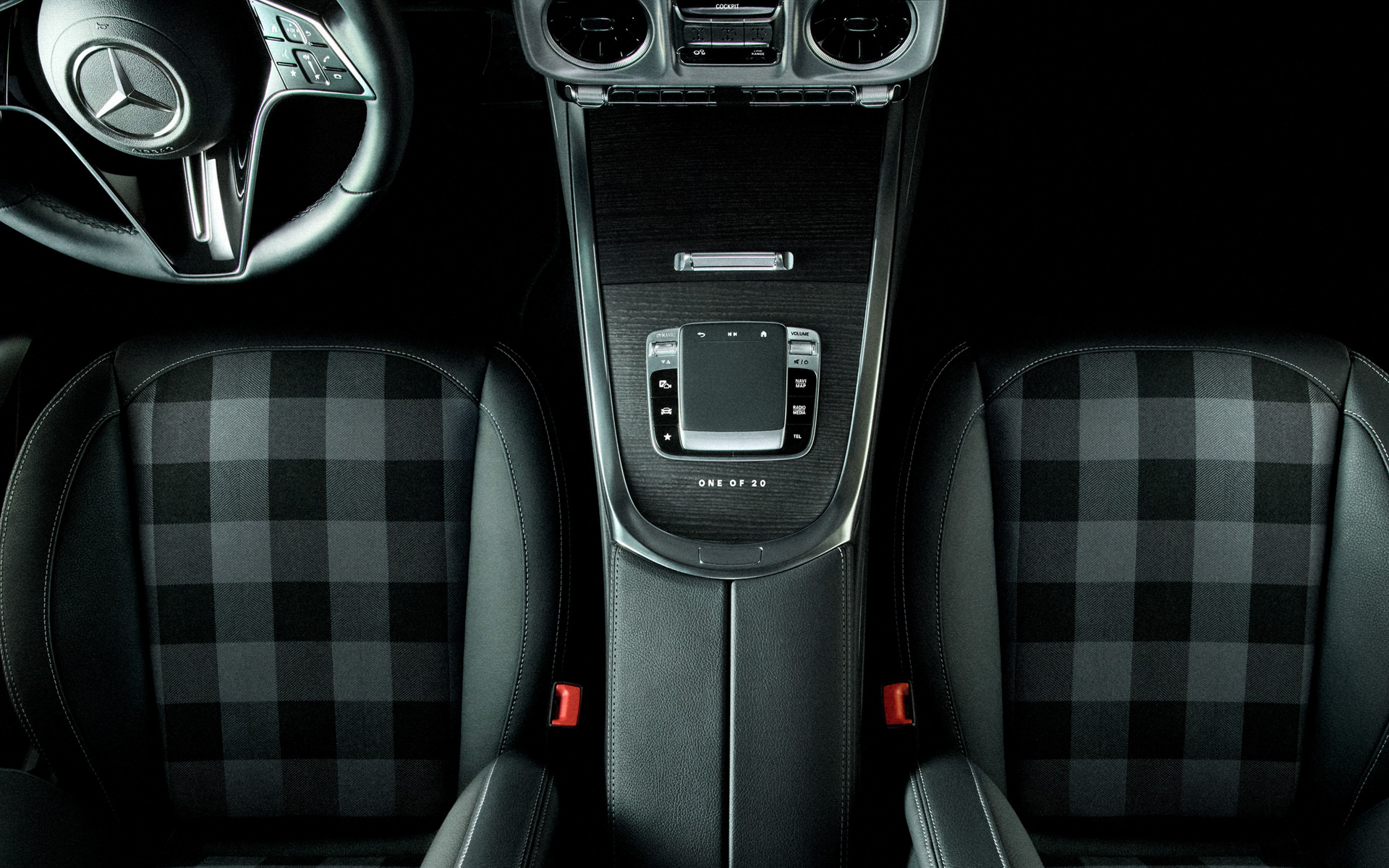 特別仕様車「Mercedes-Benz G-Class Past II Future」