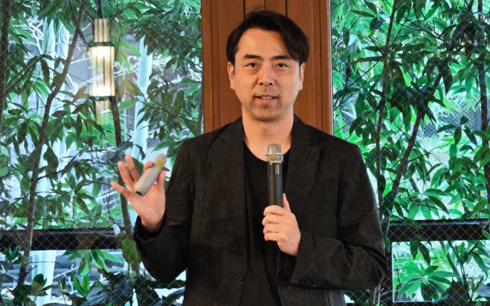 レノボ・ジャパン合同会社 執行役員 副社長 開発担当 塚本泰通氏