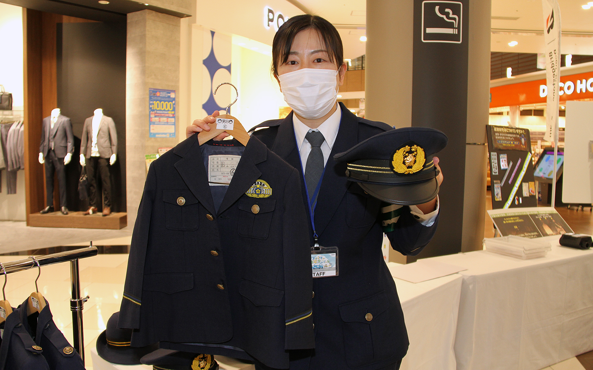 でももっと人気だったのが白バイ。子供用の制服を着て白バイにまたがれるコンテンツはきっと思い出に残ったに違いない