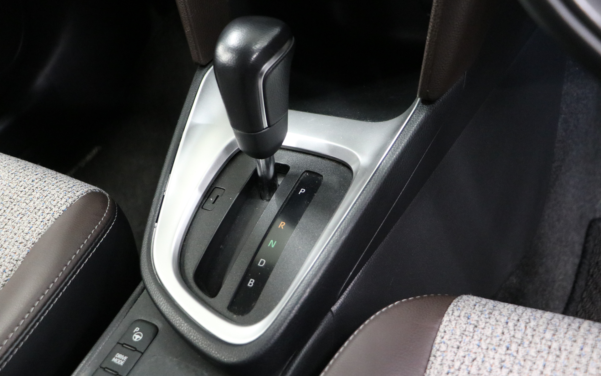 アップグレード前のコンソールガーニッシュ