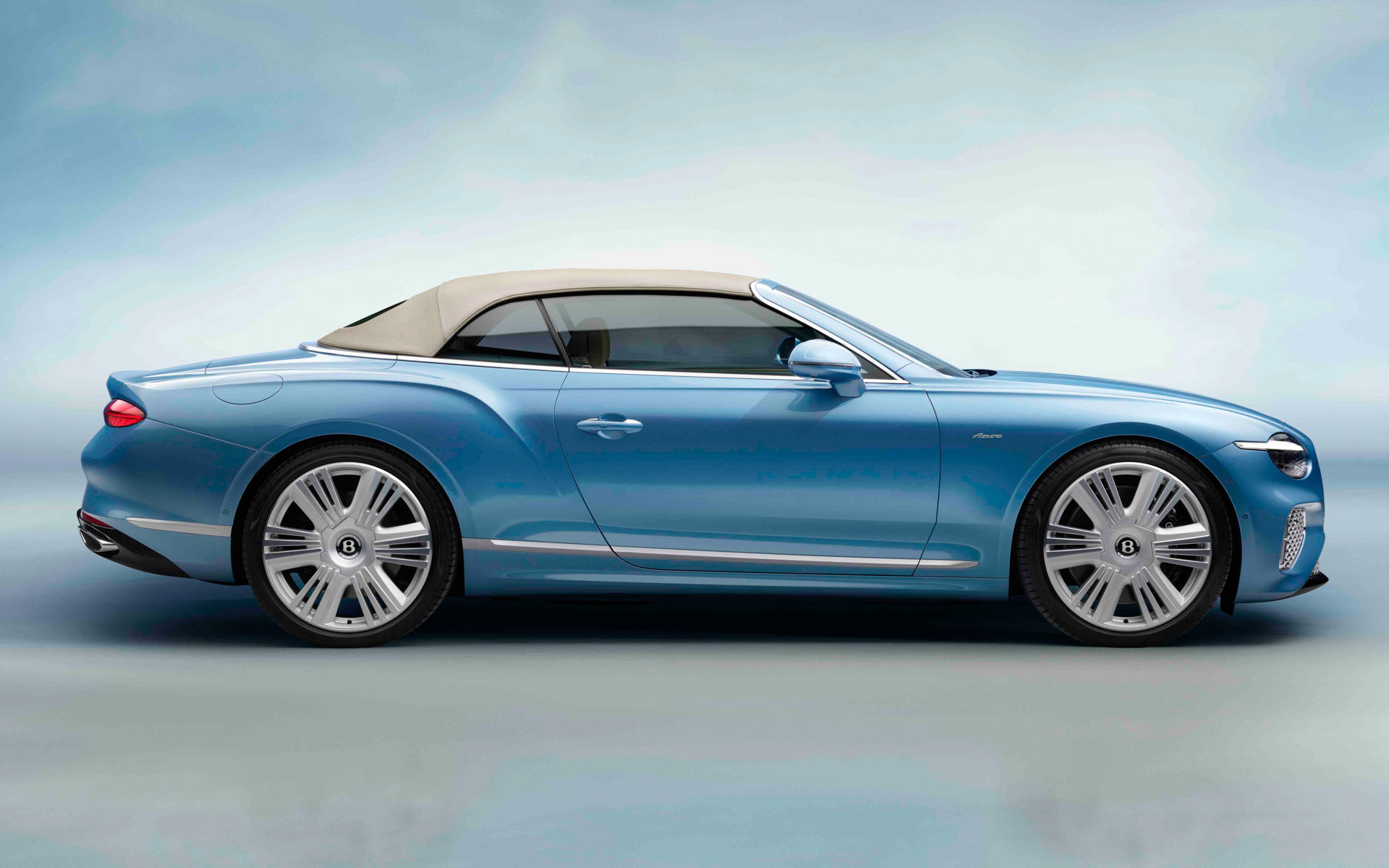 コンチネンタルGTCアズール