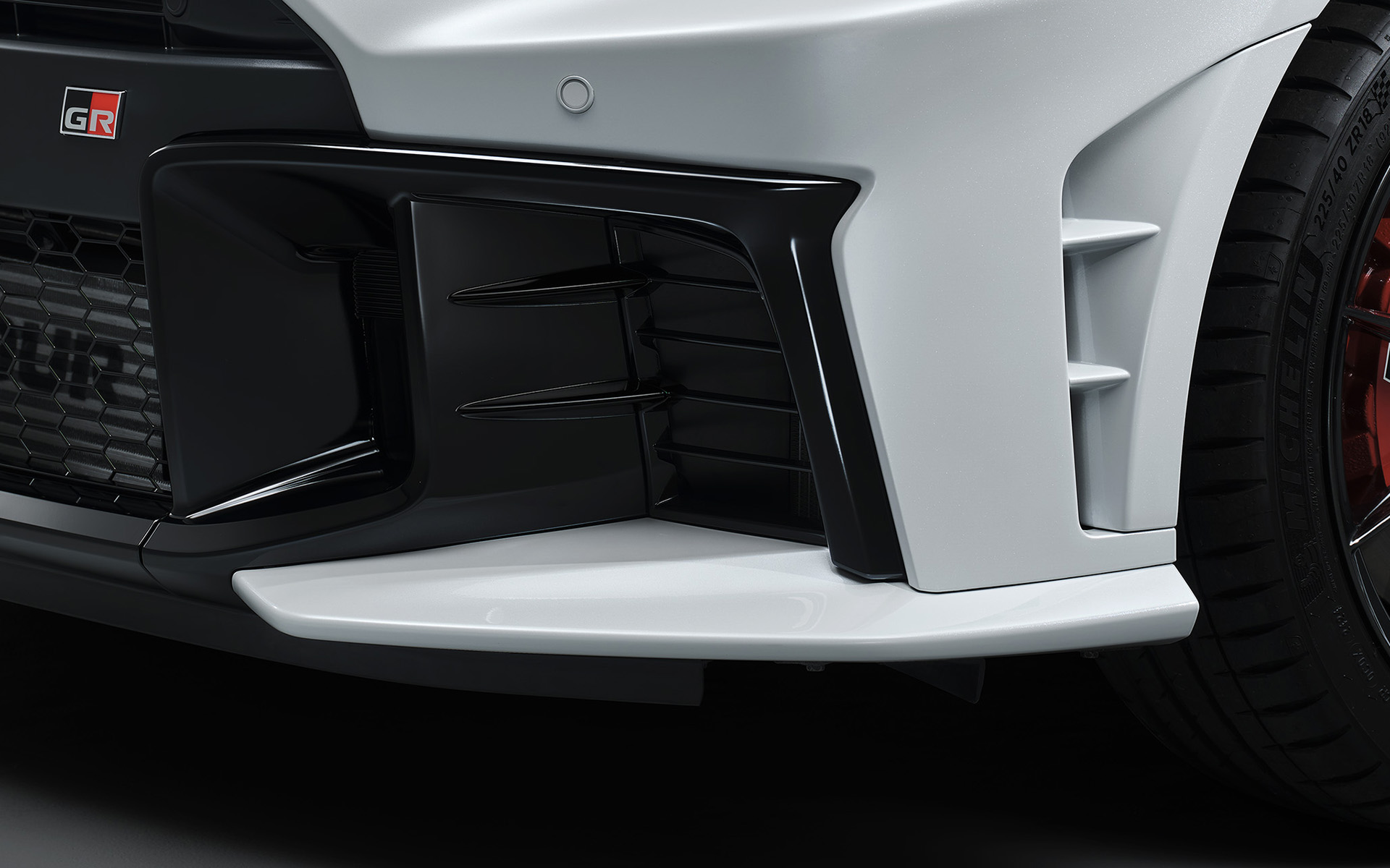 フロントリップスポイラー