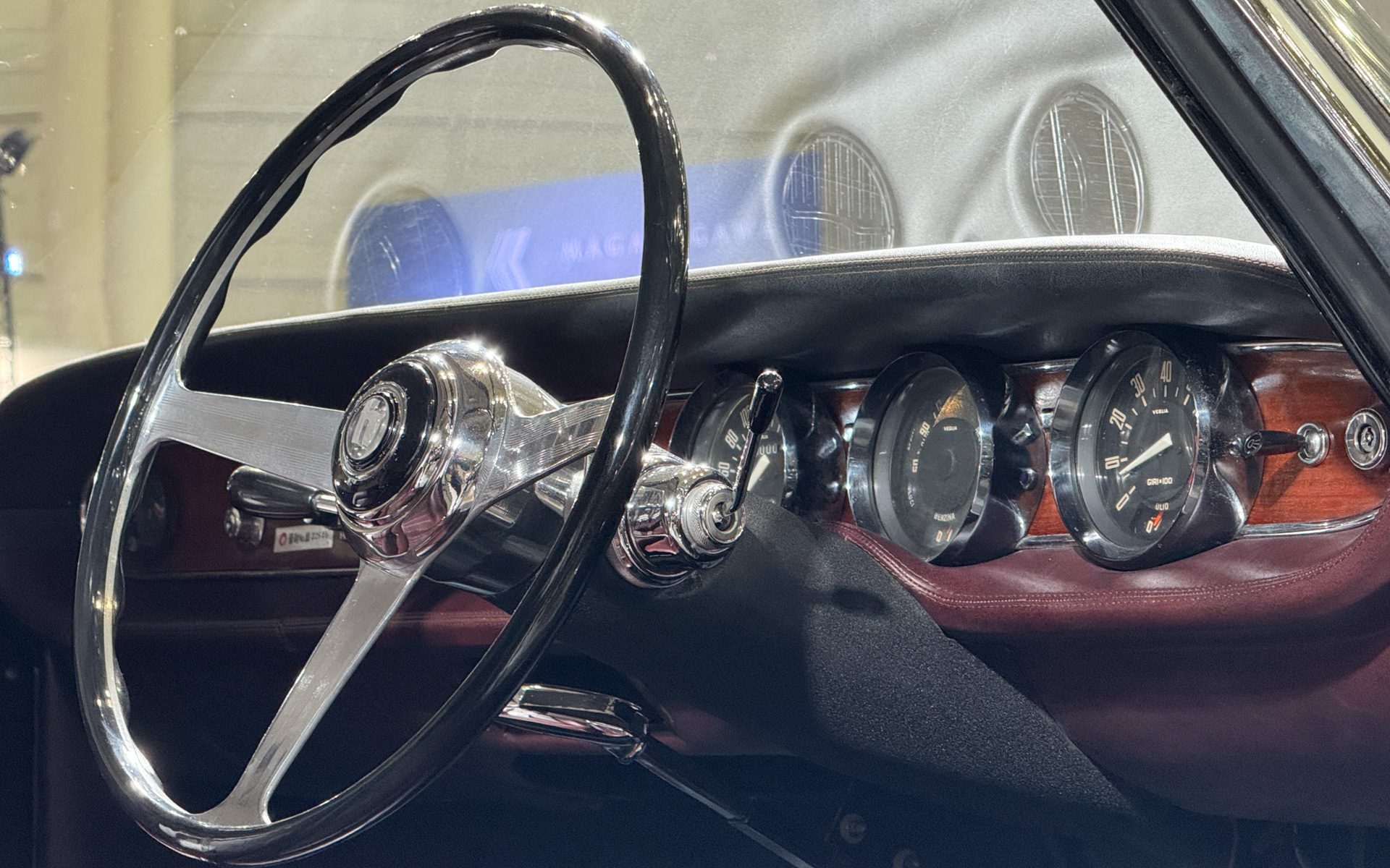 「S8P」のインテリア