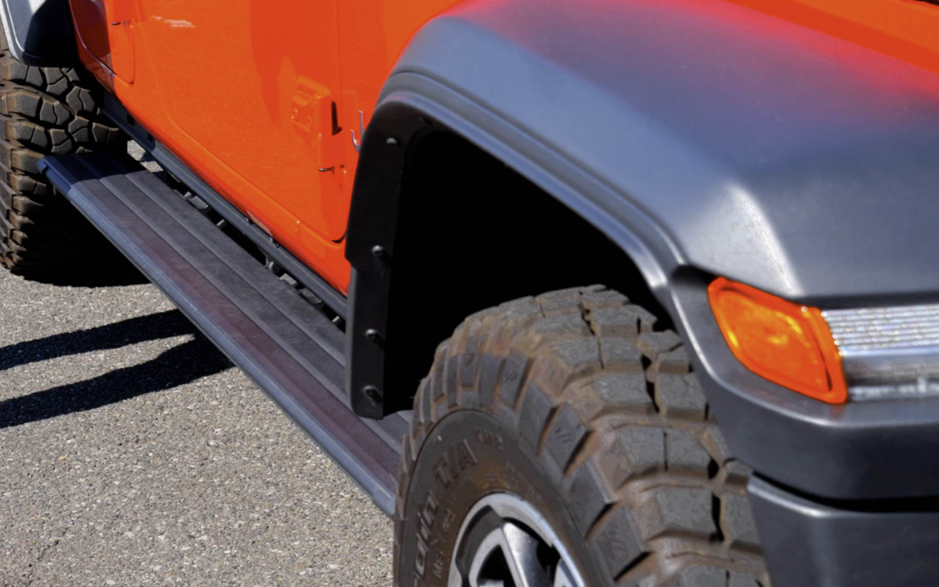 ドアの開閉とサイドステップが連動