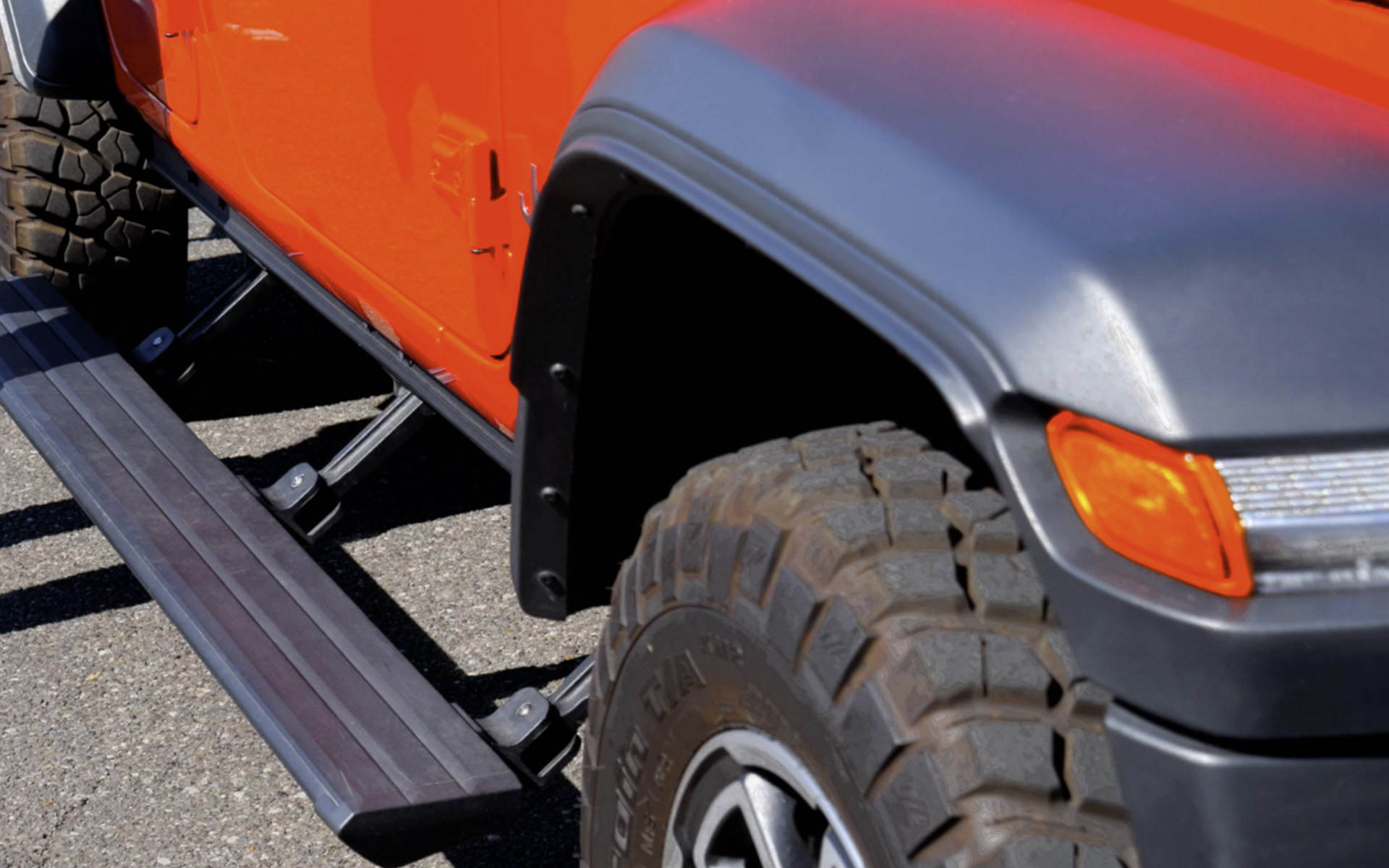 ドアの開閉とサイドステップが連動