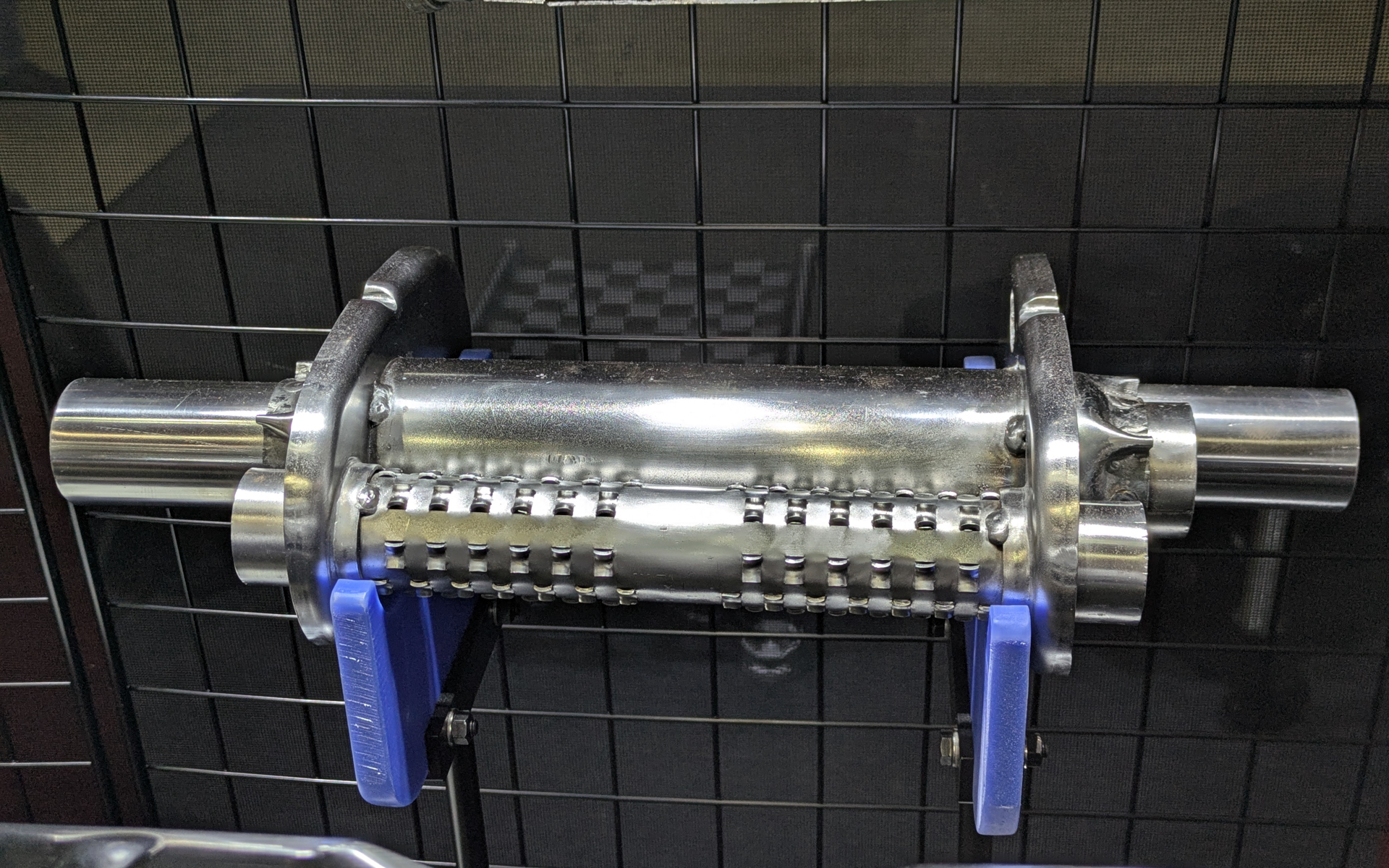 サイレンサー内部も完全に再現している