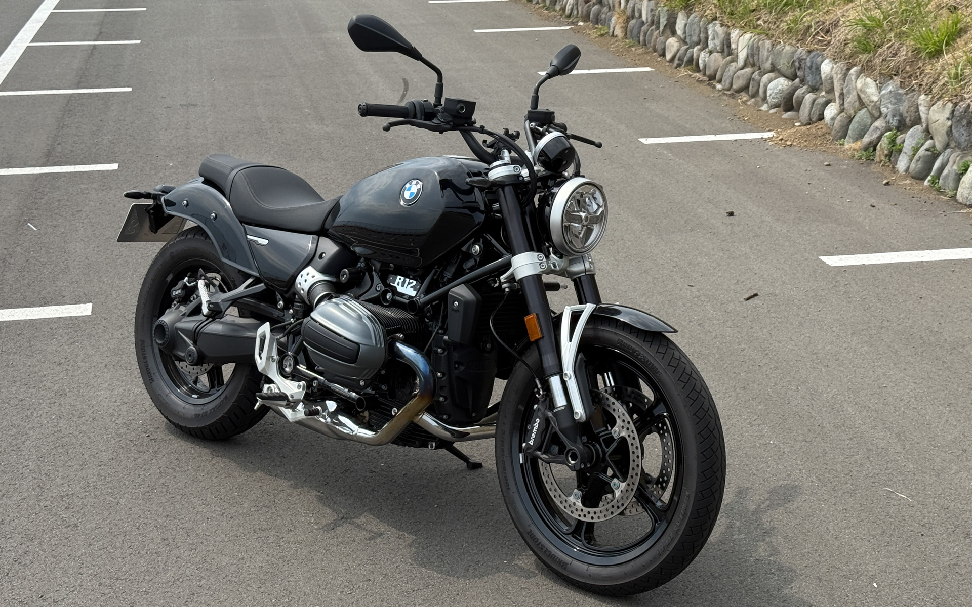 BMW Motorrad「R12」