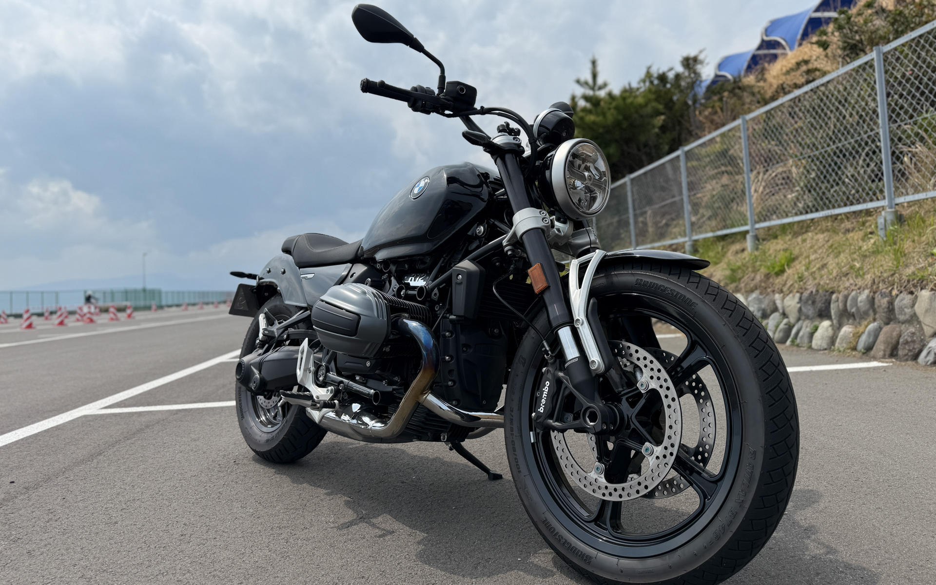 BMW Motorrad「R12」