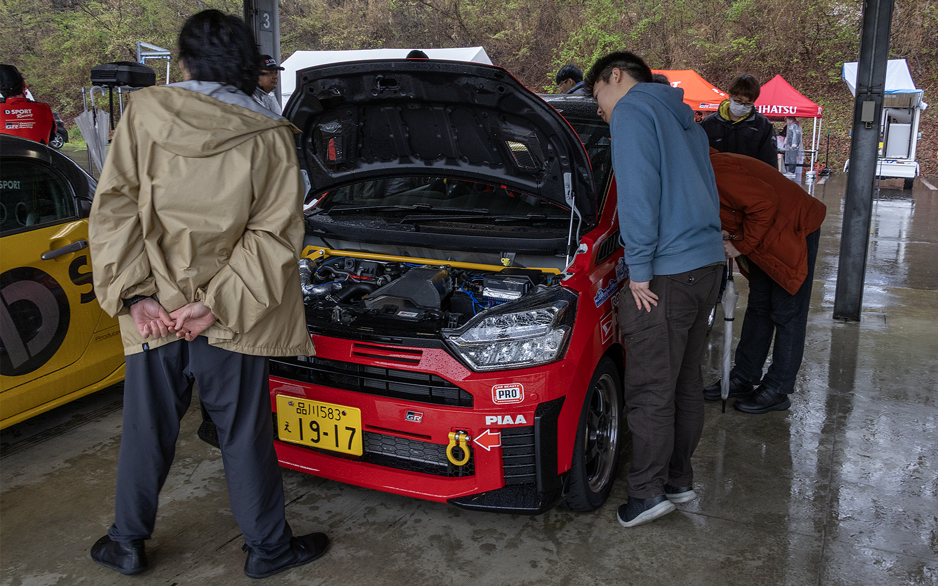 ミライース ターボは注目の的だった。このクルマの発売を期待している人は多い