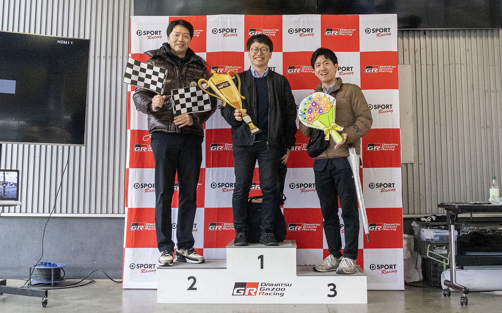 今回から表彰台まわりが華やかになった。そしてこの表彰台スペースは記念撮影スポットとして使用できるようになっていた