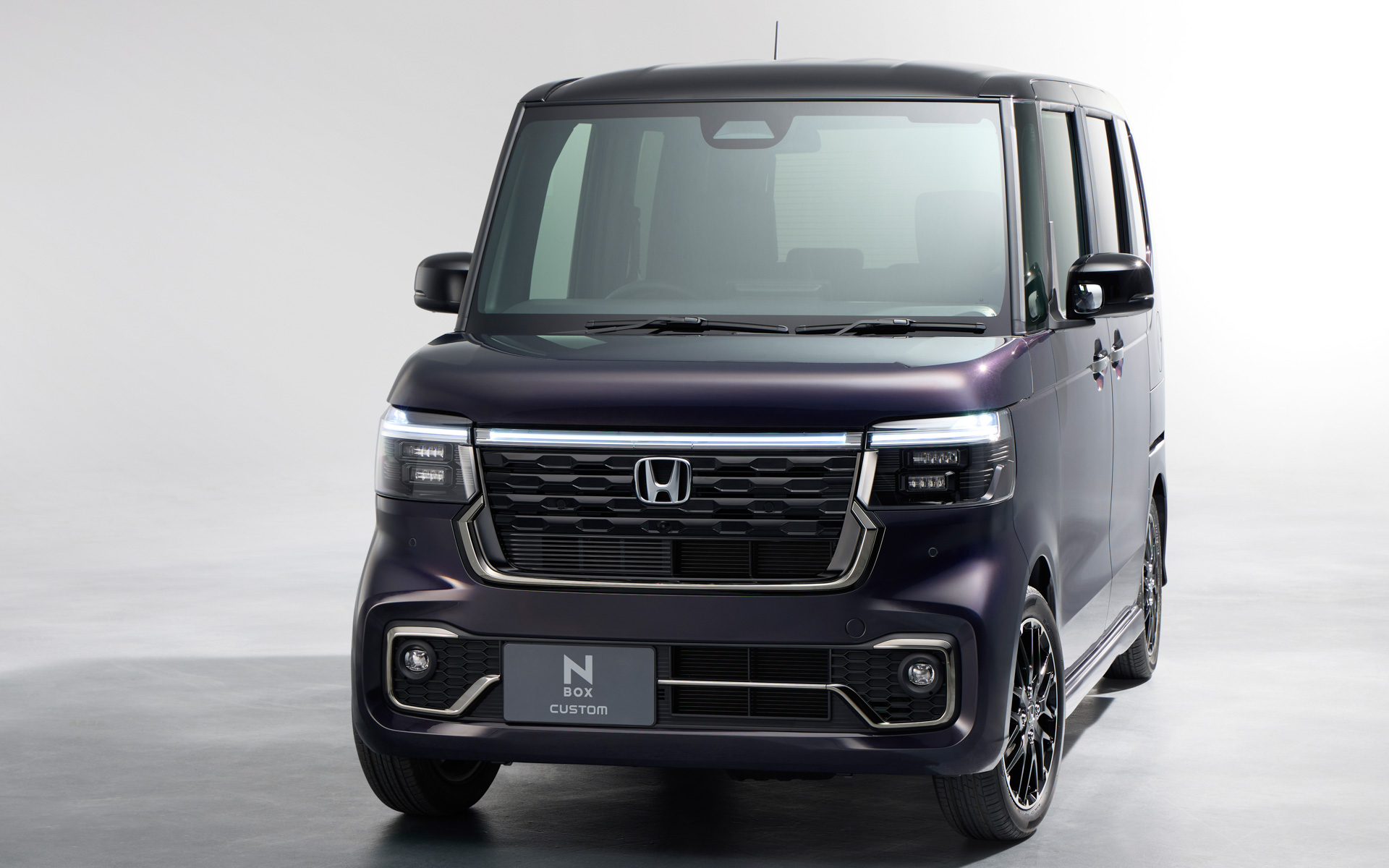 N-BOX カスタム ターボ コーディネートスタイル トワイライトミストブラック・パール＆ブラック