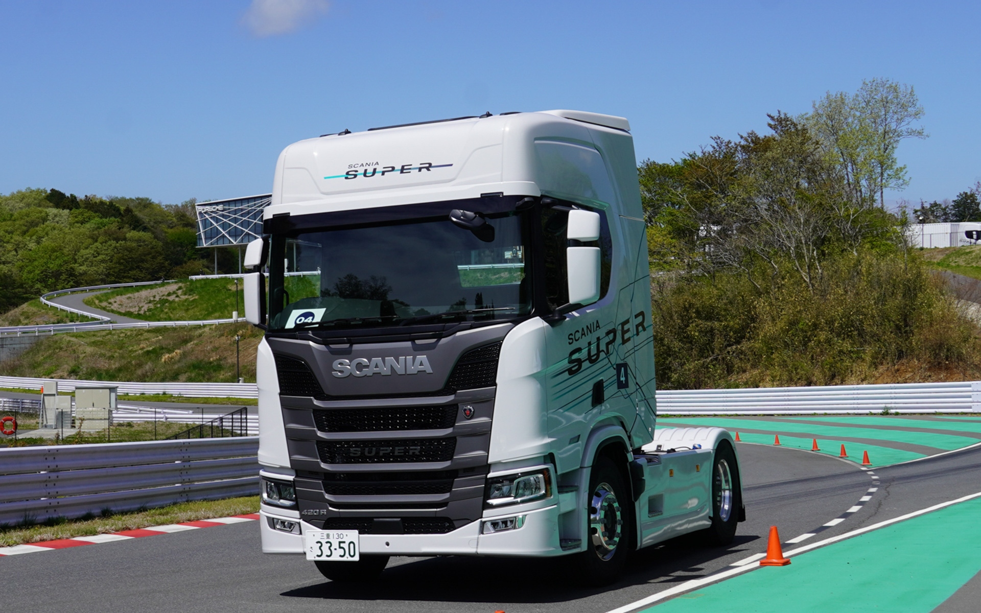 大型トラック「スカニア SUPER」